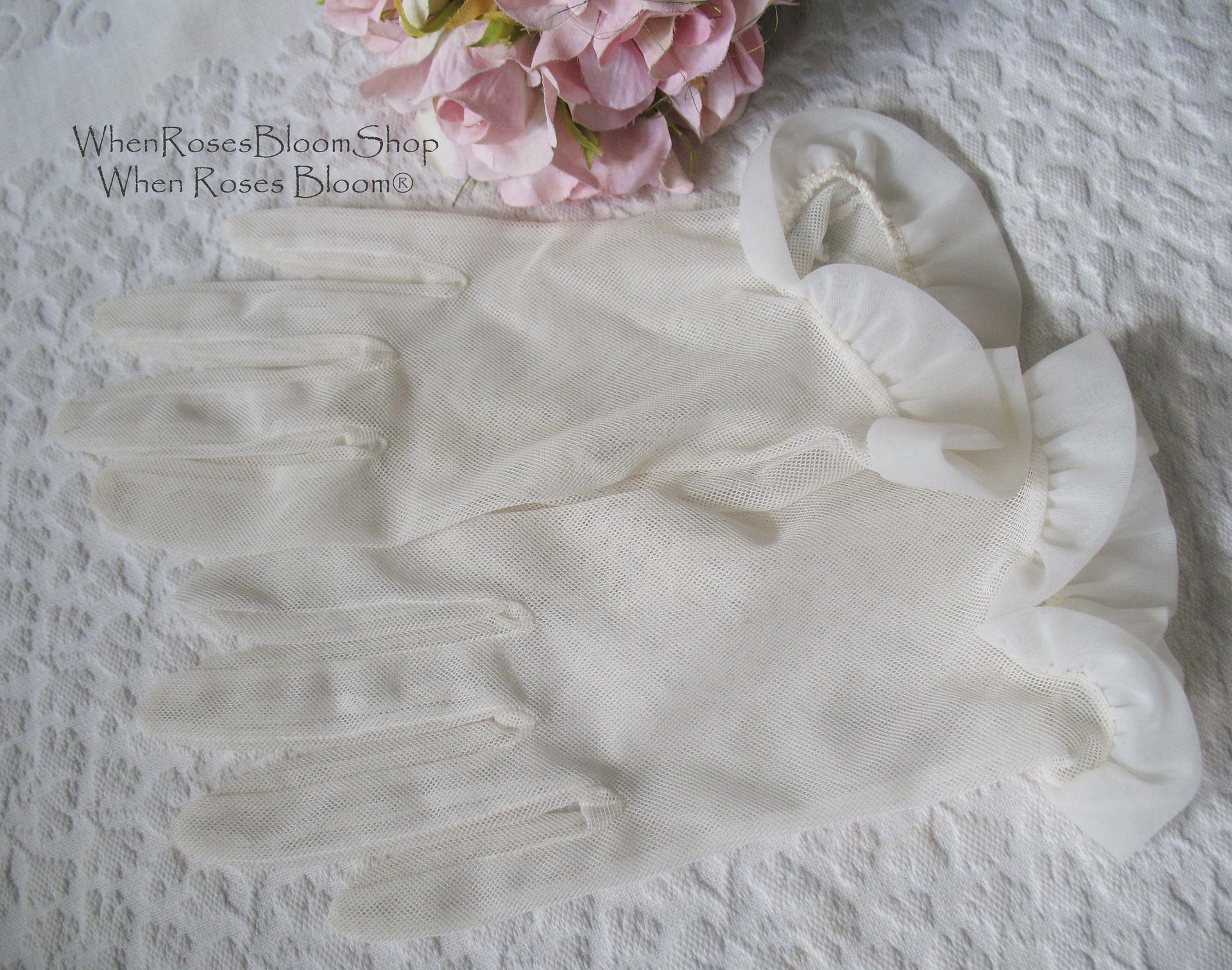 Vintage Gloves Sheer White Net Retro Cosplay Mid Century Wedding 1st Communion Tea Dance Downton Tea Party Free Ship  US When Roses Bloom