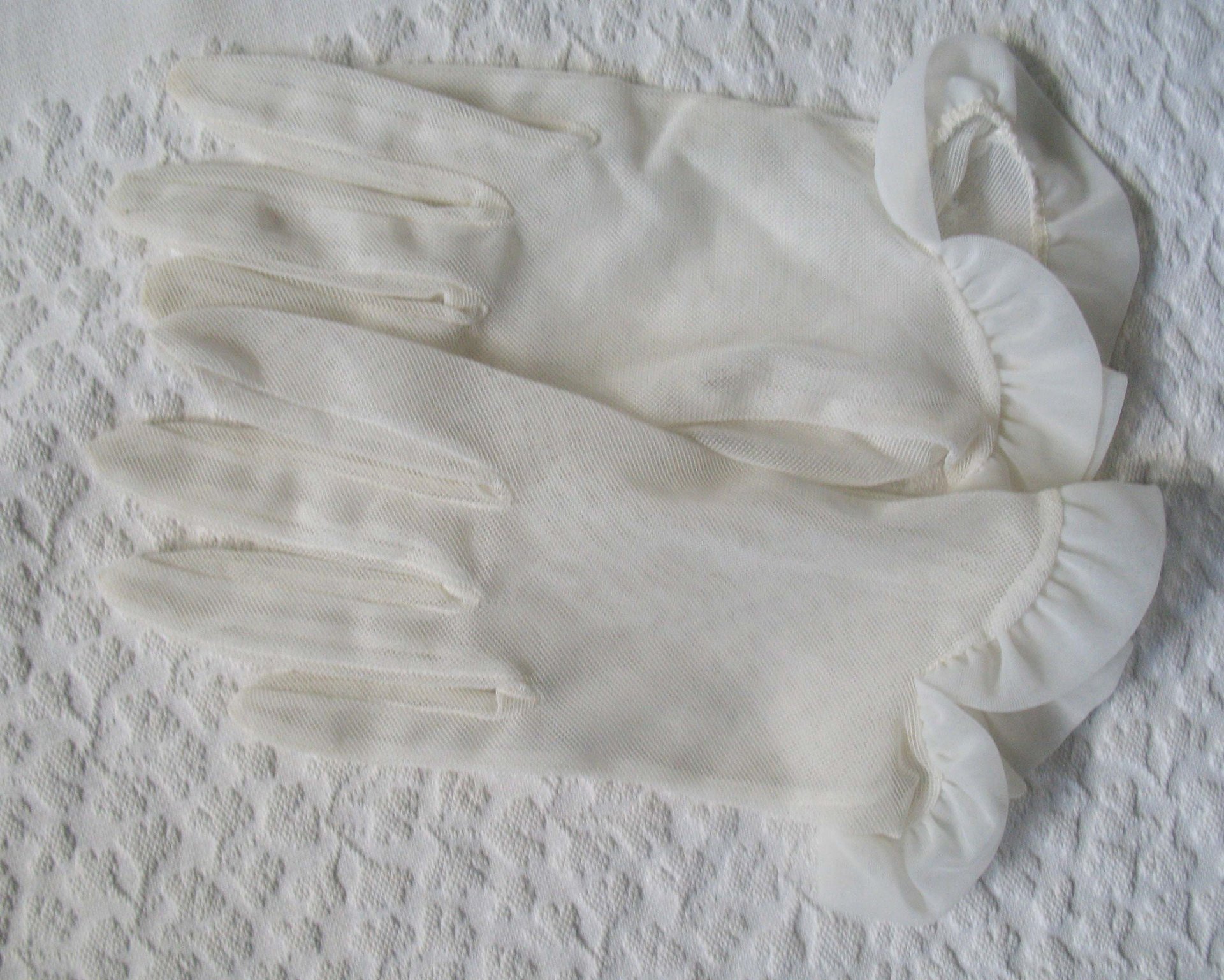Vintage Gloves Sheer White Net Retro Cosplay Mid Century Wedding 1st Communion Tea Dance Downton Tea Party Free Ship  US When Roses Bloom