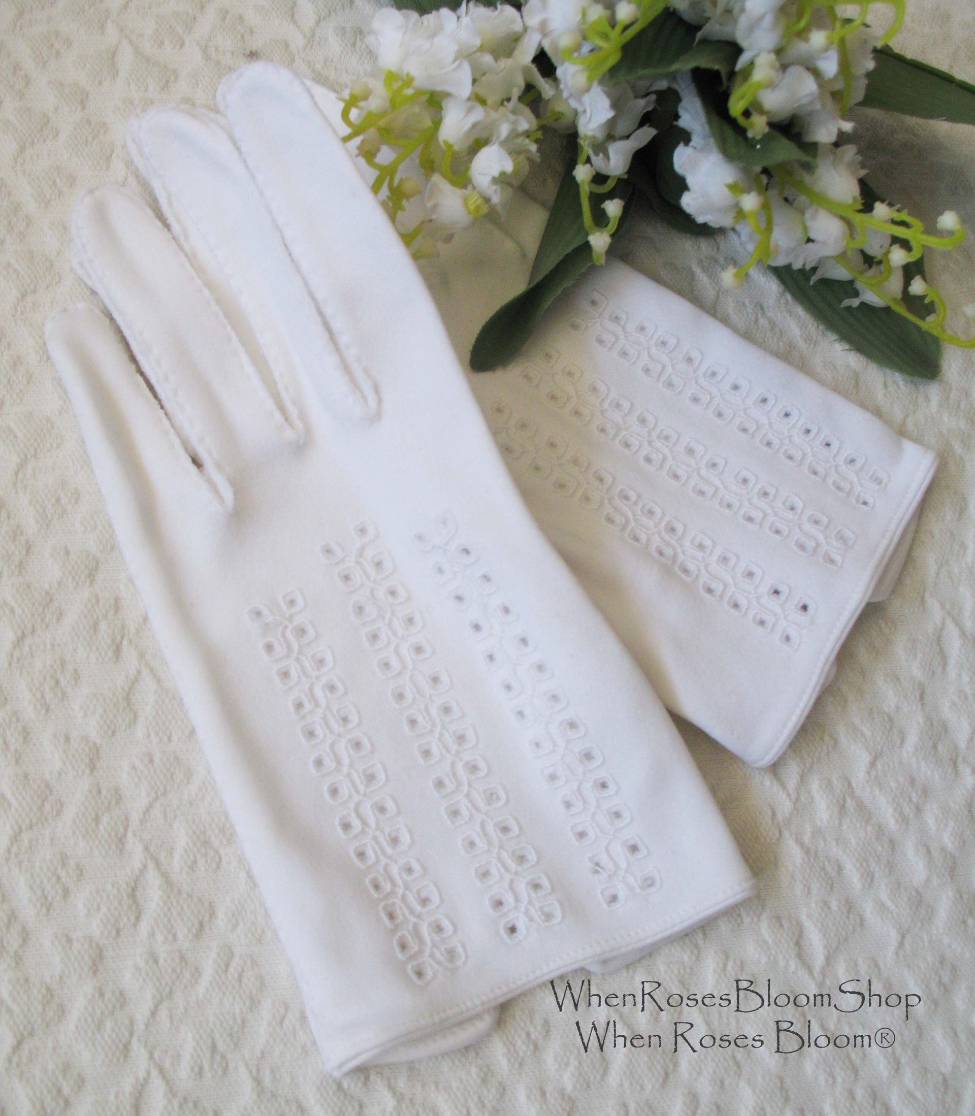 Vintage White Gloves Sz 6.5 Tailored Retro Tea Mid Century Wedding Bride Bridesmaid Downton Miss Fisher Cosplay WhenRosesBloom