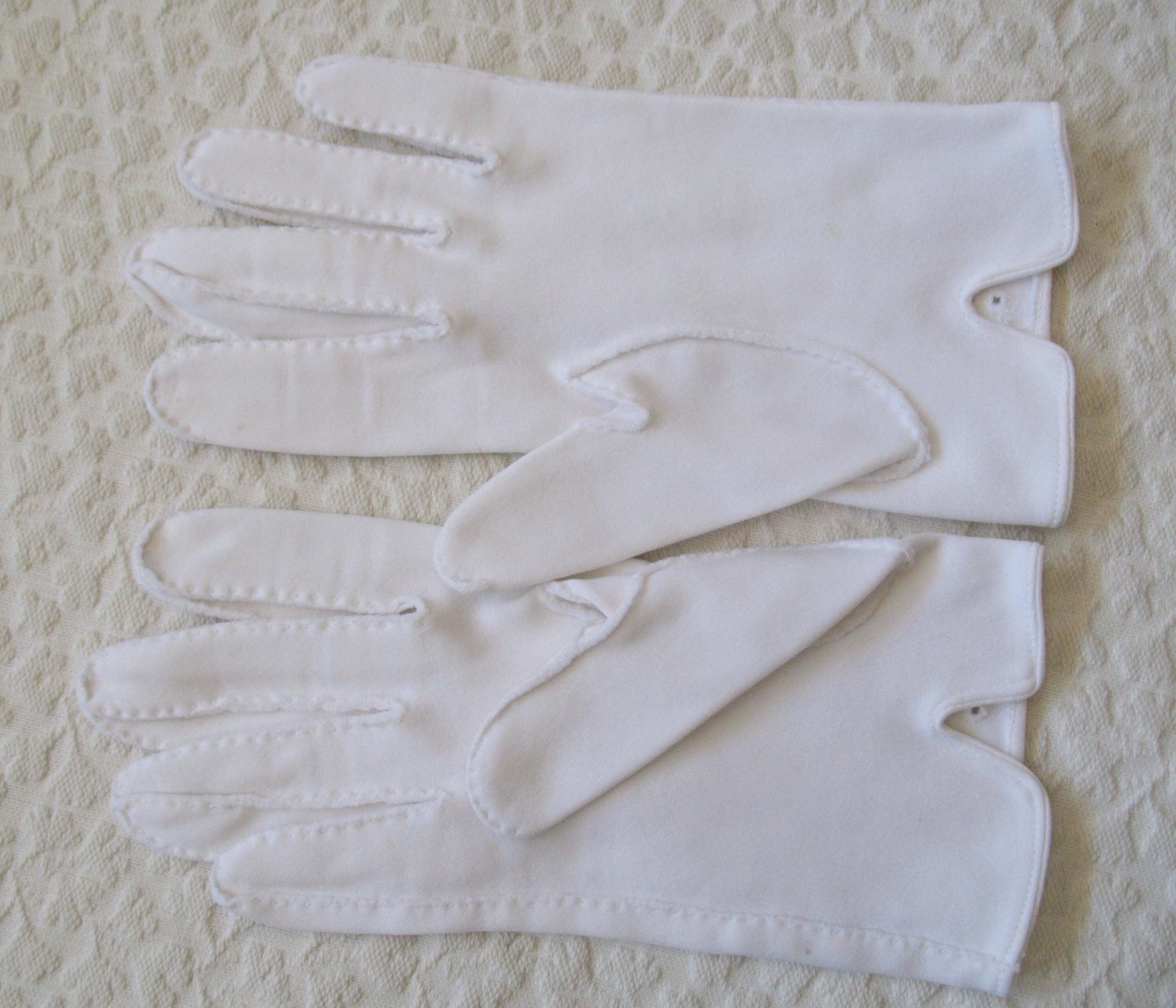 Vintage White Gloves Sz 6.5 Tailored Retro Tea Mid Century Wedding Bride Bridesmaid Downton Miss Fisher Cosplay WhenRosesBloom