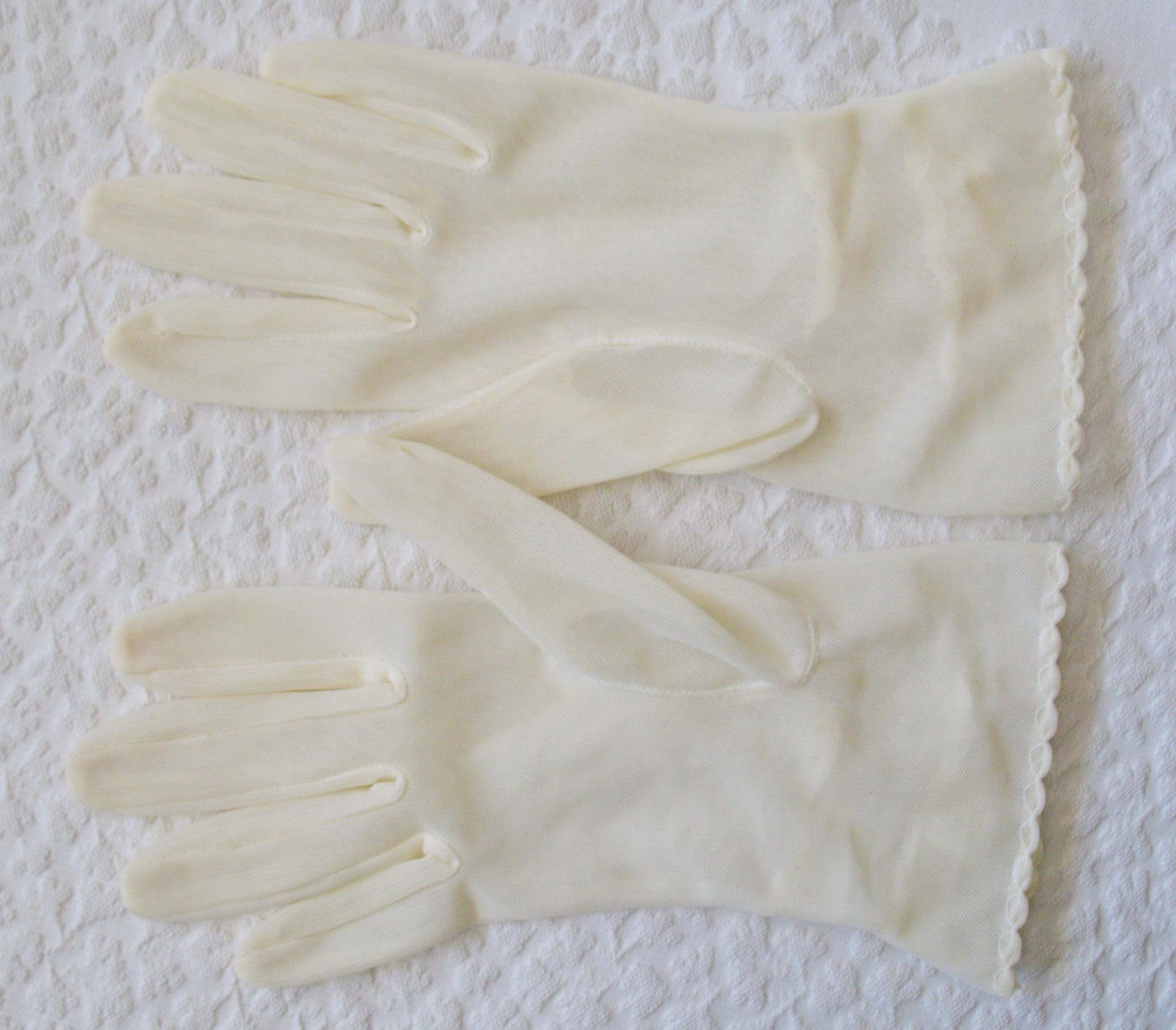 Vintage Gloves Sheer White Net  Retro Mid Century Wedding Tea Dance Downton Mid Century Royal Style  Cosplay  Free Ship  US When Roses Bloom