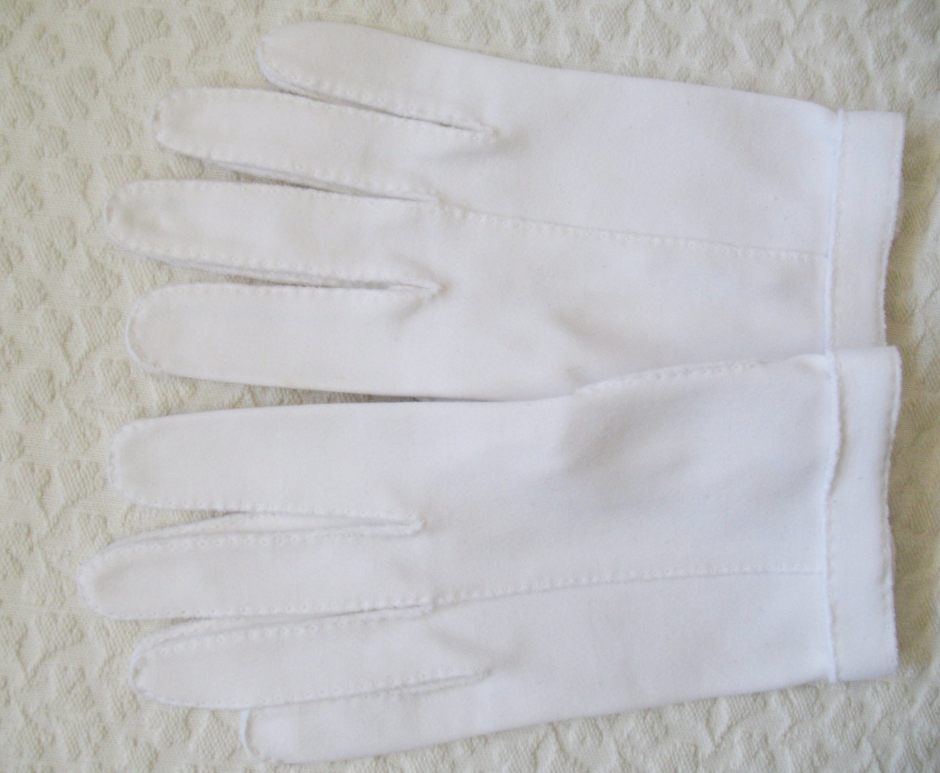 Vintage White Gloves Tea Party Retro Wedding Bride Bridesmaid  1st Communion Mid Century Minimalist Chic   Free Shipping US WhenRosesBloom