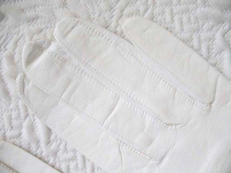 Gloves White  Sz 7 Formal Debutante Presentation Italian Kid Leather NOS Elegant Wedding Dance Austen Retro Hollywood Glamour WhenRosesBloom