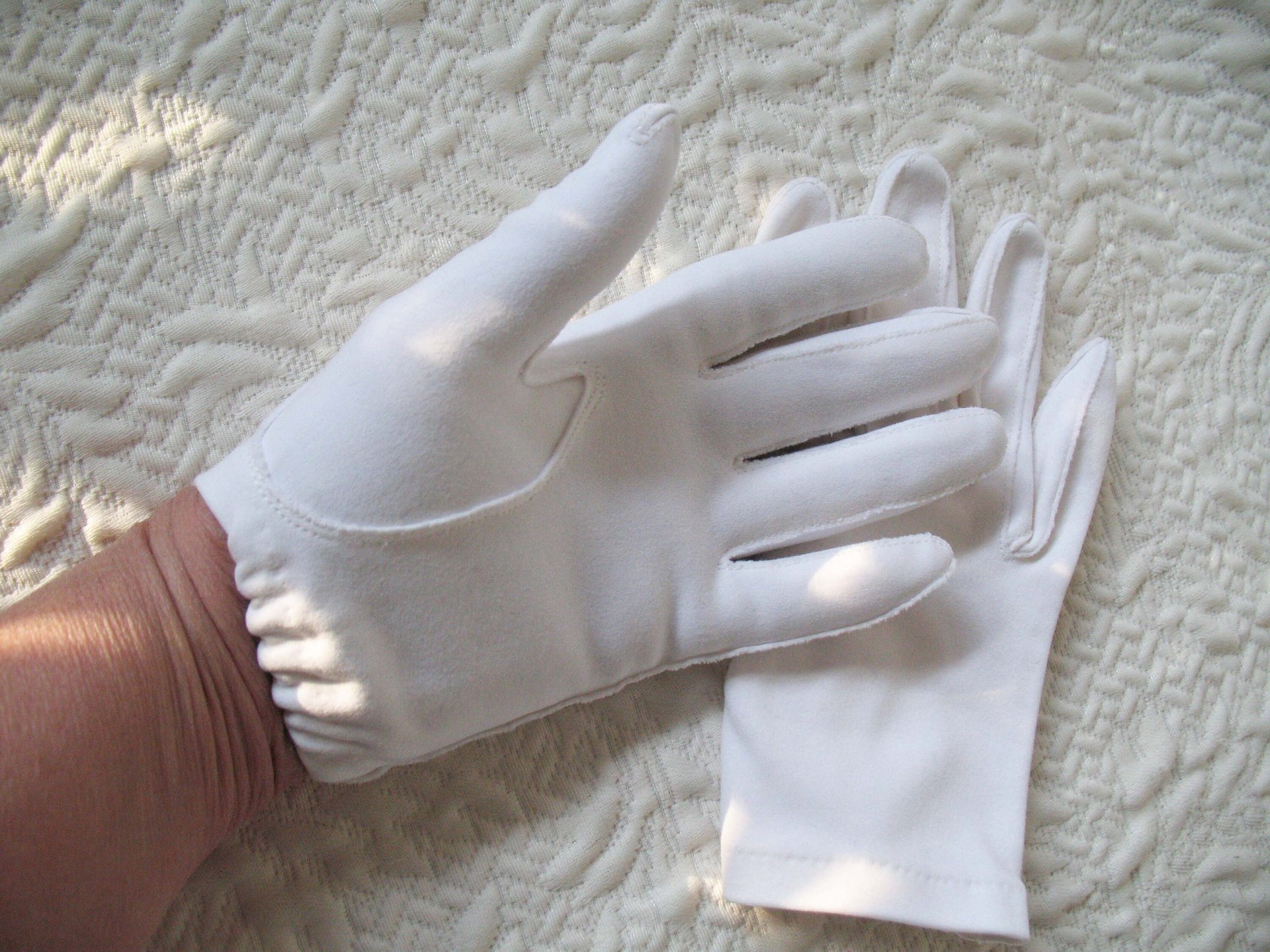 White Gloves Vintage Tea Party 1st Communion Wedding Dance Party Dress Child Gloves Free Ship US Victoria Downton  Cosplay  WhenRosesBloom
