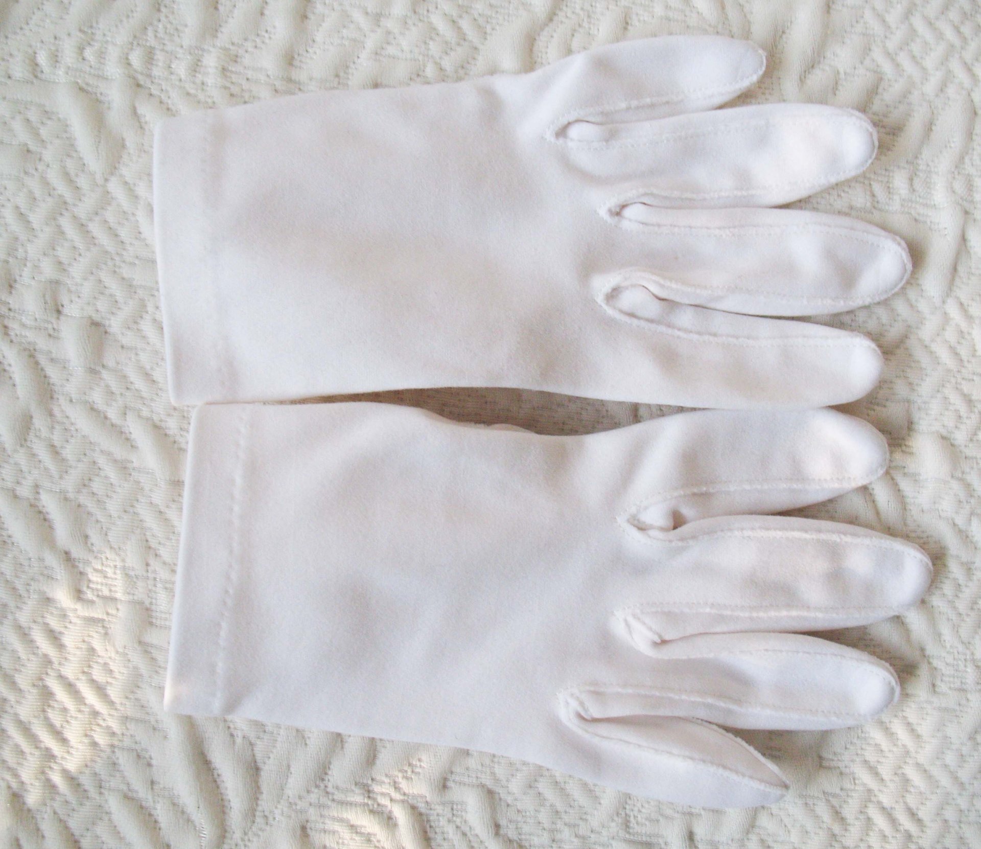 White Gloves Vintage Tea Party 1st Communion Wedding Dance Party Dress Child Gloves Free Ship US Victoria Downton  Cosplay  WhenRosesBloom