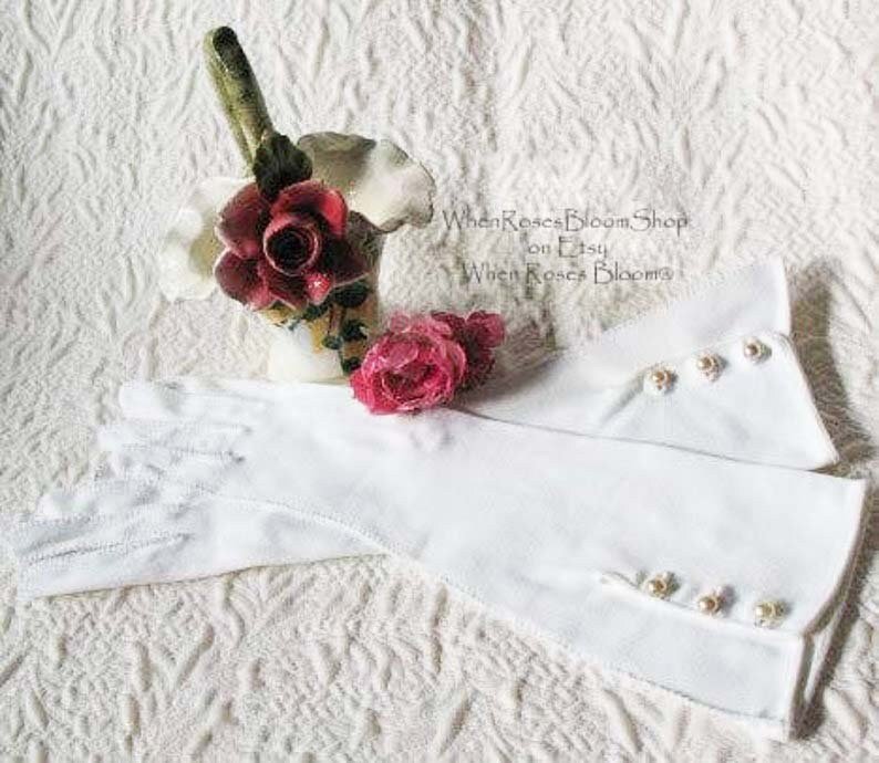 White Gloves Sz 7 1/2 Vintage Wedding Debutante Tea Party Dance Downton J Austen Cosplay Elegant Hollywood Mid Century Style WhenRosesBloom