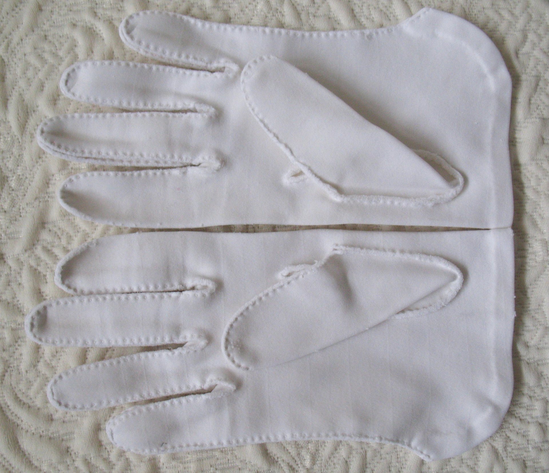 Vintage White Gloves for Tea Party 1st Communion Wedding Bride Bridesmaid Retro Mid Century Style Free Ship in US WhenRosesBloom