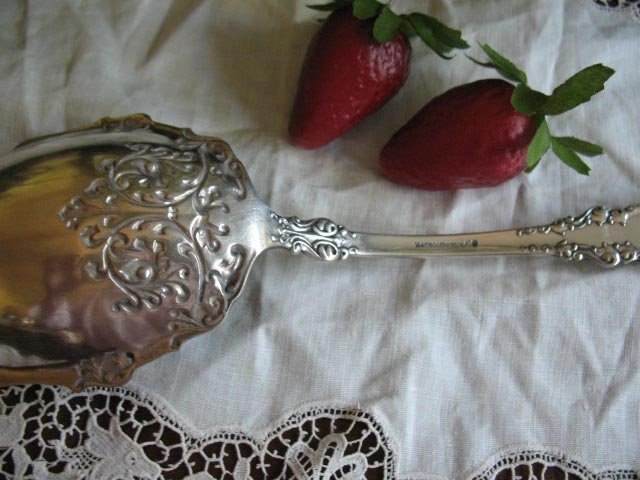 Vintage Silver Berry Salad Spoon Tea Gift Berkshire 1897 Rogers Victoria Downton Shabby Chic Cottage Decor Free Ship in US WhenRosesBloom