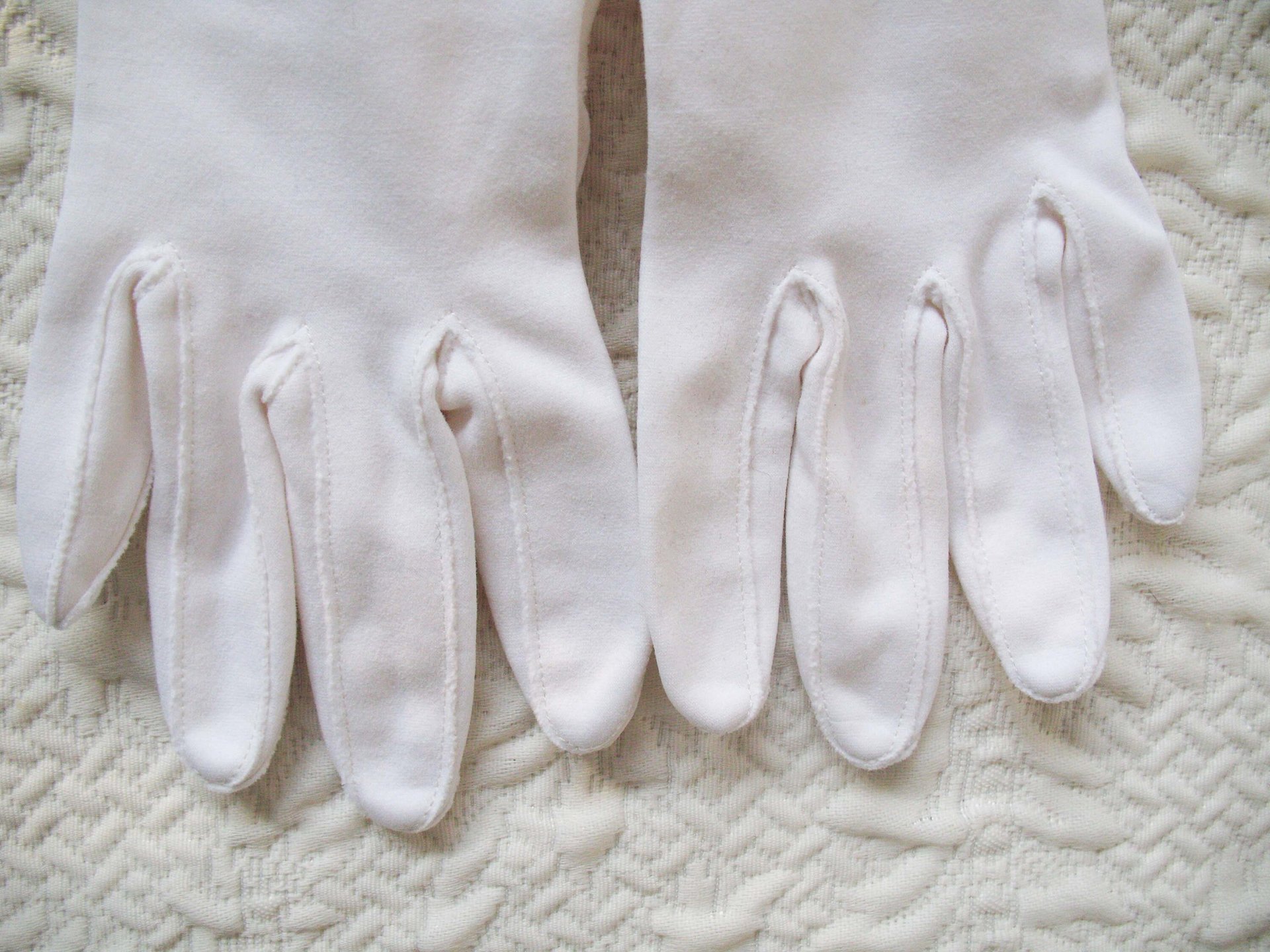 White Gloves Vintage Tea Party 1st Communion Wedding Dance Party Dress Child Gloves Free Ship US Victoria Downton  Cosplay  WhenRosesBloom
