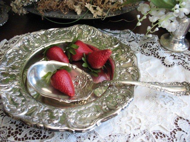 Vintage Silver Berry Salad Spoon Tea Gift Berkshire 1897 Rogers Victoria Downton Shabby Chic Cottage Decor Free Ship in US WhenRosesBloom