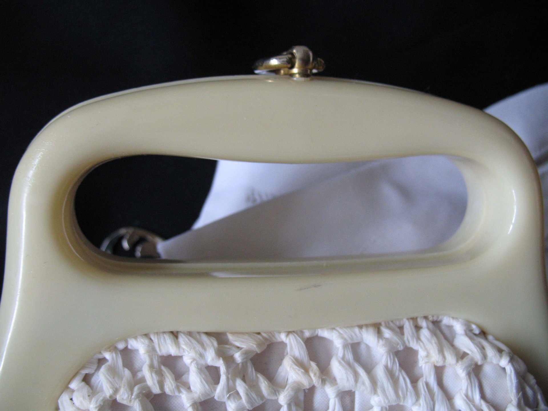 Vintage Italian Purse White Crochet Raffia Beads Boho Bohemian Retro Mid Century Suburban Chic Summer HandBag Casual Classic WhenRosesBloom