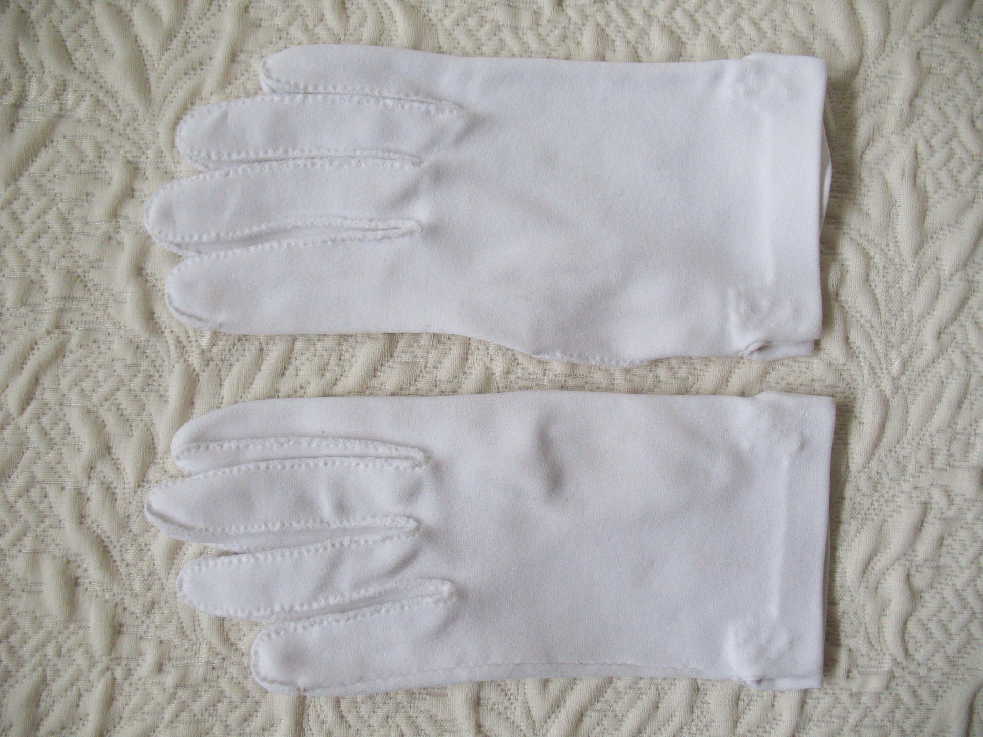 Vintage Gloves White Sz 6 1/2 Elegant Wedding 1st Communion Tea Party Bride Bridesmaid Retro Bridal Style Free Ship in US  WhenRosesBloom