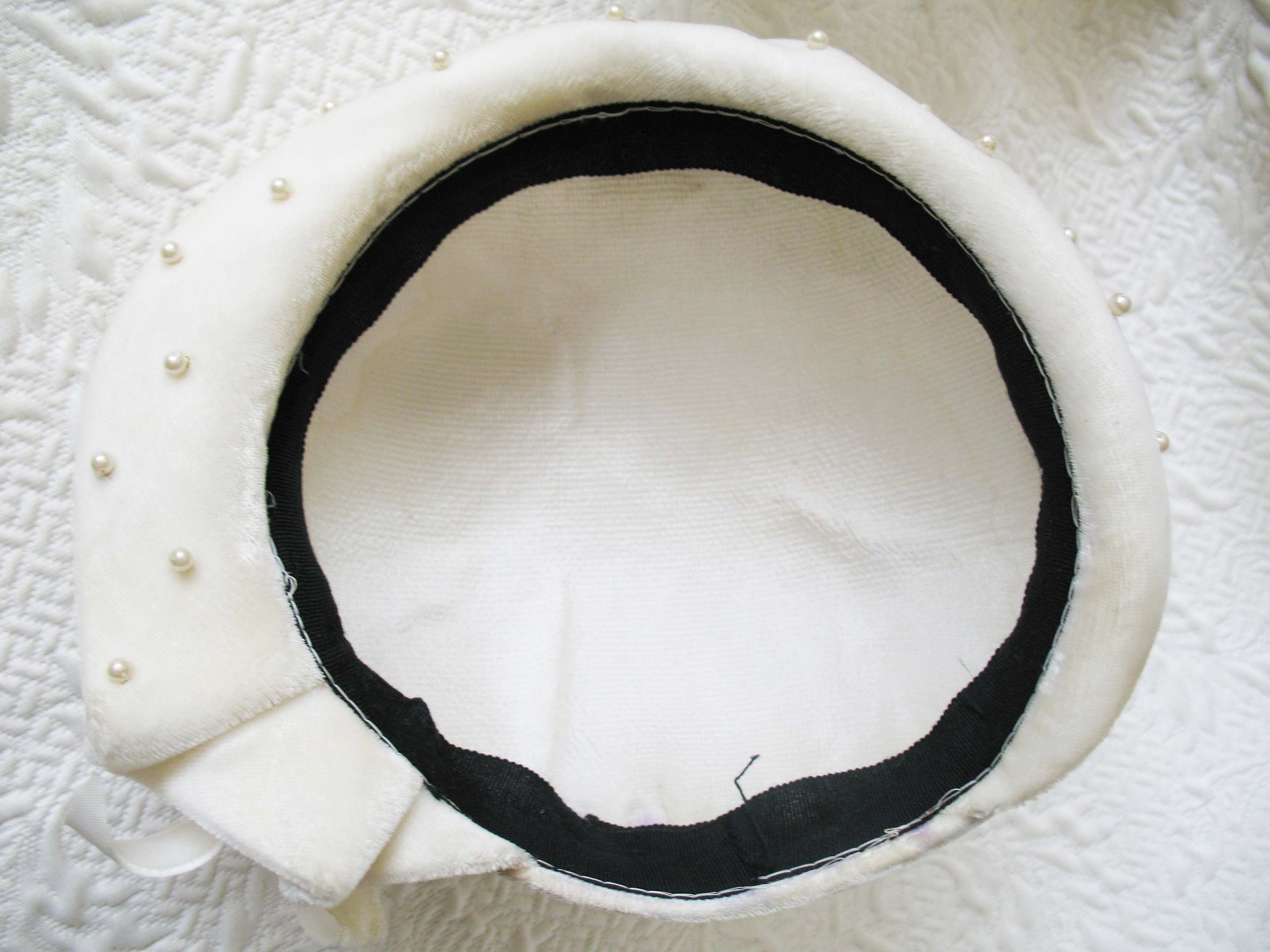 Vintage White Cloche Hat Wedding Cap Elegant Bridal 1st Communion hat Retro Dressy Hat for Tea Downton  Gatsby Cosplay WhenRosesBloom