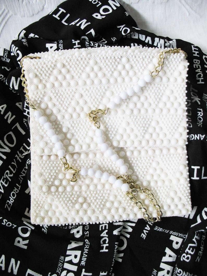 White Beaded Purse Vintage Retro Boho Mod Hippie Style Mod Swinging 60s Style Shoulder Bag for Cosplay NOS new old stock WhenRosesBloom