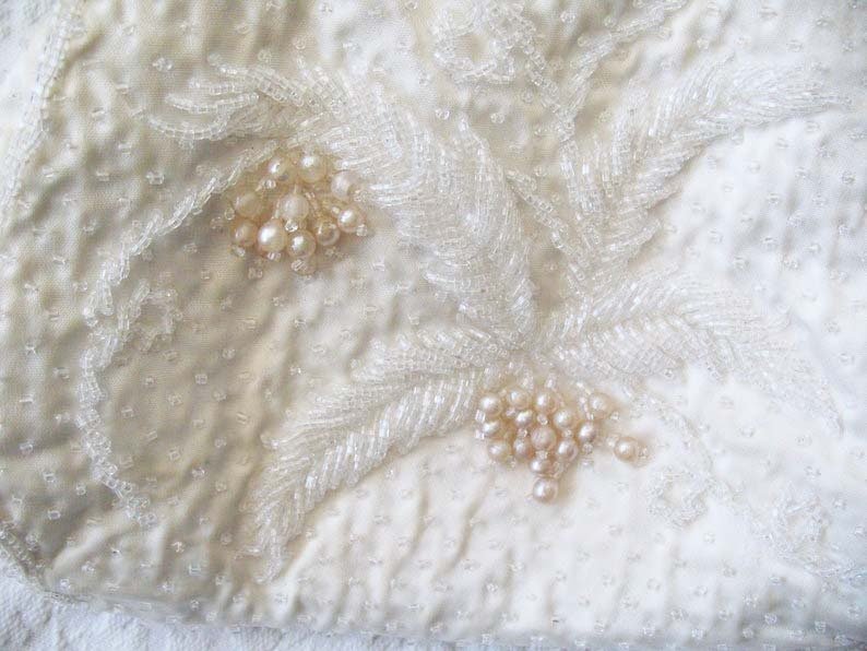 Vintage Purse White  Beaded Formal Evening Bag Elegant Handbag Wedding Tea Party Cocktail Party Deubutante Classic Bridal WhenRosesBloom