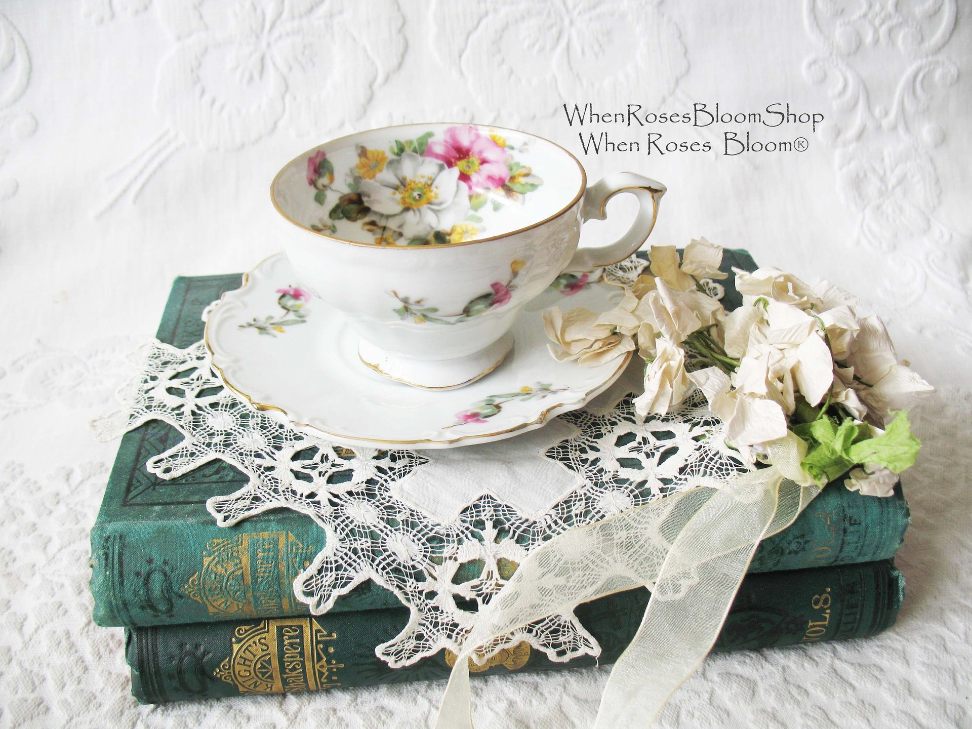 Vintage Floral Tea Cup Pink Roses with Gold Mid Century Tea Time Party Gift Victoria Downton Abbey Cottage Shabby Chic When Roses Bloom