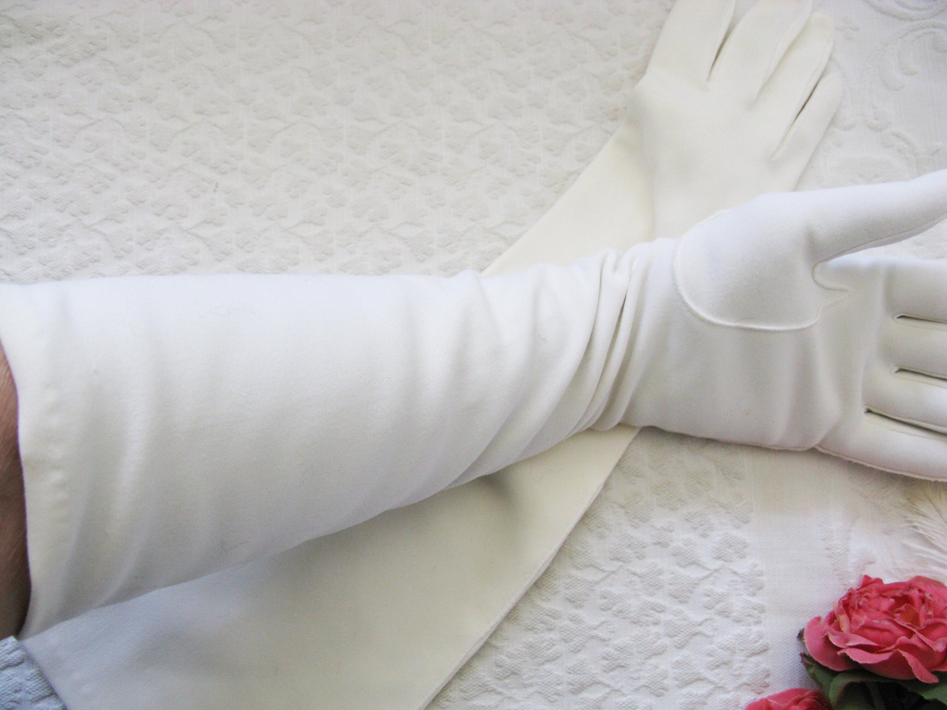 Vintage White Gloves Matinee Wedding Tea Retro Mid Century Bride Downton Titanic Jane Austen Cosplay  Free Ship  US When Roses Bloom