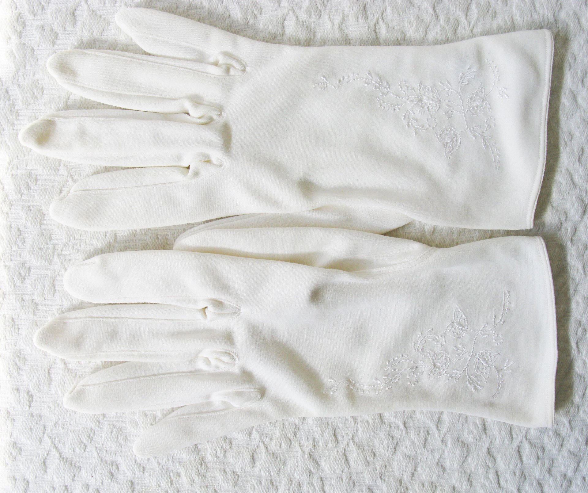 White Gloves Vegan Fabric Retro Vintage Tea Party Wedding  Elegant Cosplay  Mid Century Style washable gloves Free Ship US When Roses Bloom