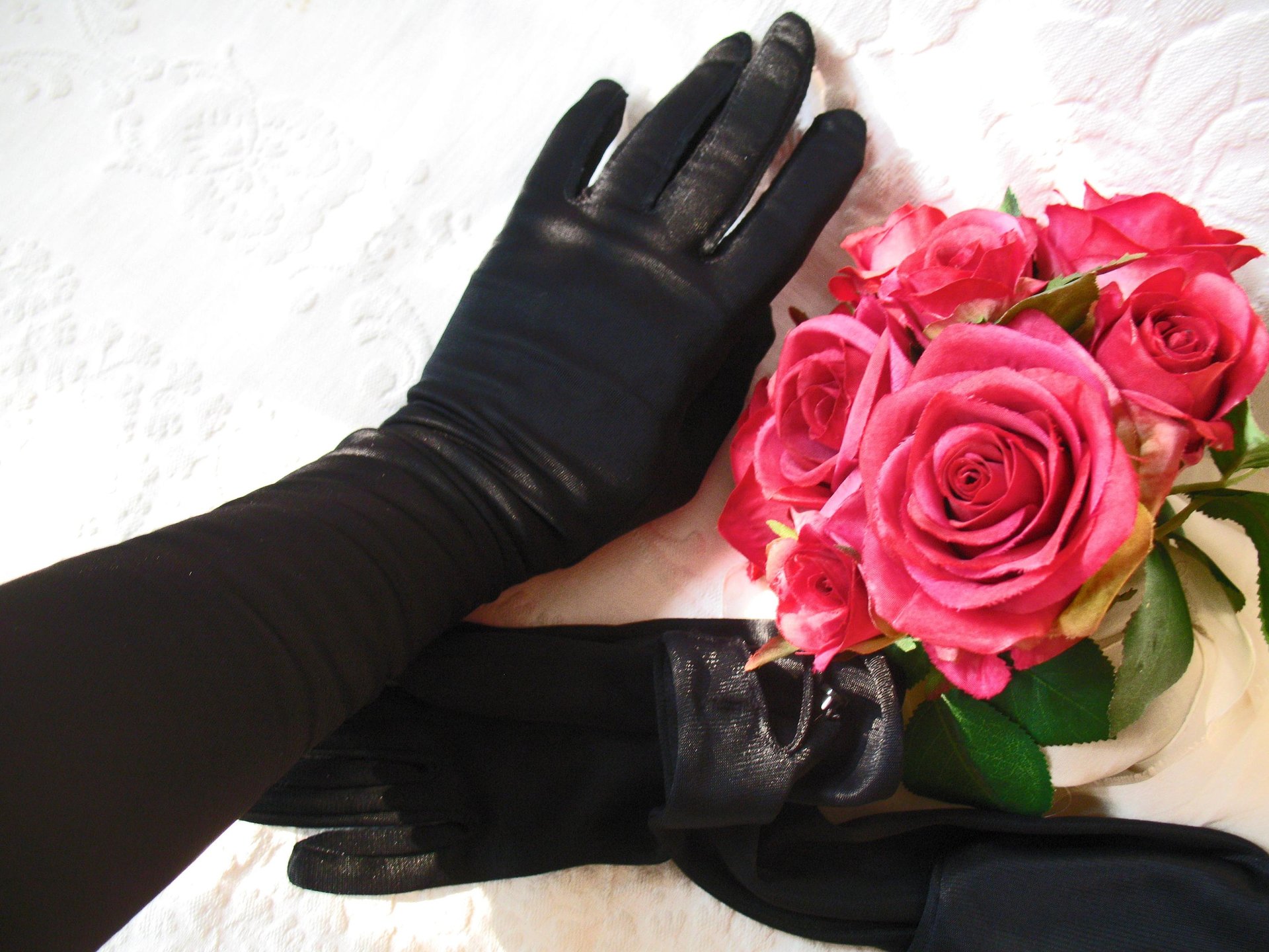Vintage Gloves Black Long Opera Debutante Presentation Formal Gloves Mid Centuty Retro Hollywood Lady Mary Steampunk Cosplay WhenRosesBloom