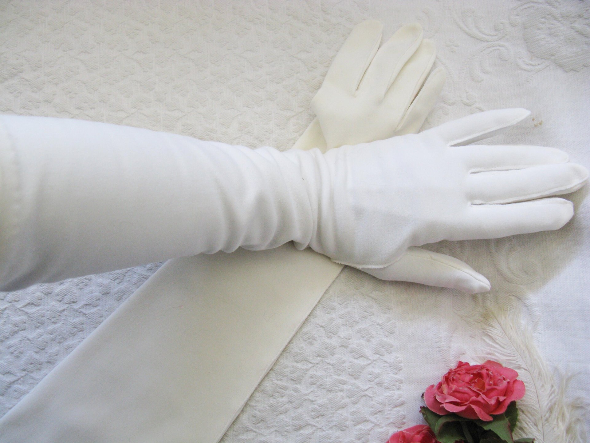 Vintage White Gloves Matinee Wedding Tea Retro Mid Century Bride Downton Titanic Jane Austen Cosplay  Free Ship  US When Roses Bloom