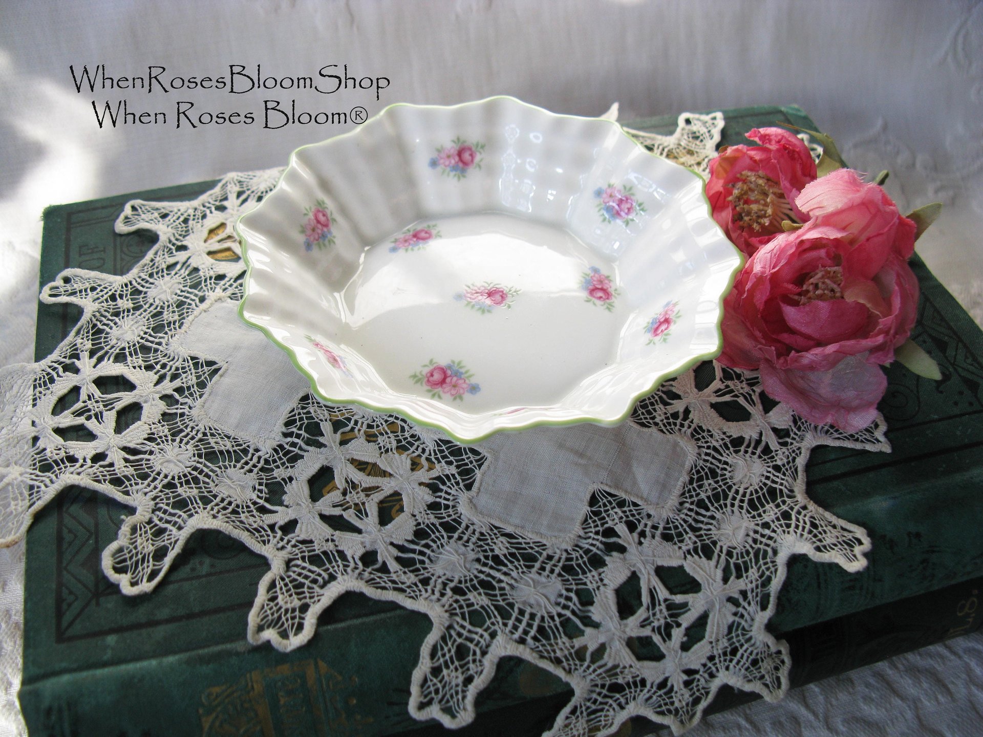 Vintage Shelley Dainty Rosebud  Dish for Nuts Candy English Bone China Retro Tea Party Gift Shabby Chic English Afternoon Tea WhenRosesBloom