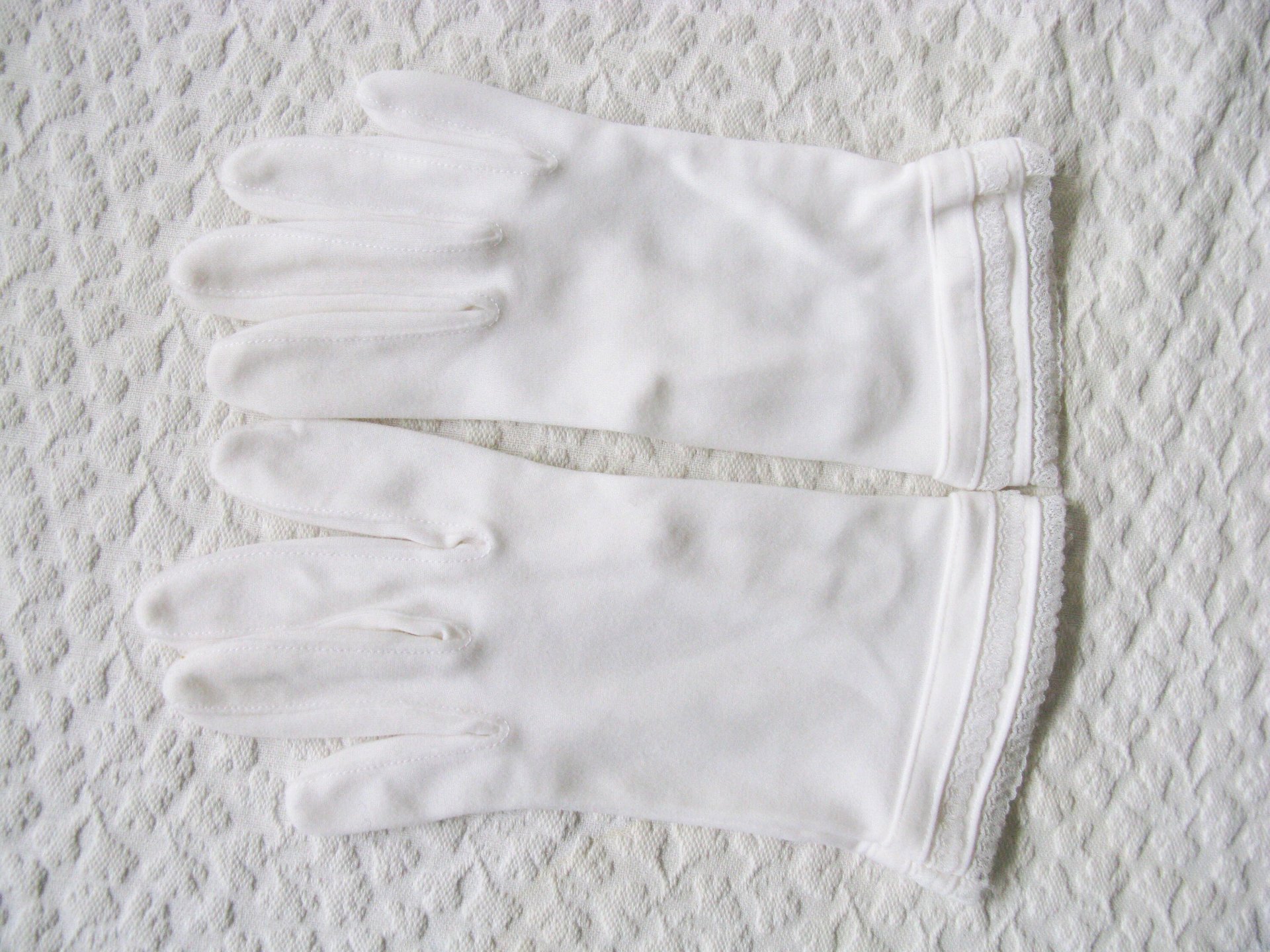 White Vintage Gloves Sz 8 8.5  Wedding Tea Dance Downton Miss Fisher Retro Mid Century Cosplay Free Ship  US When Roses Bloom