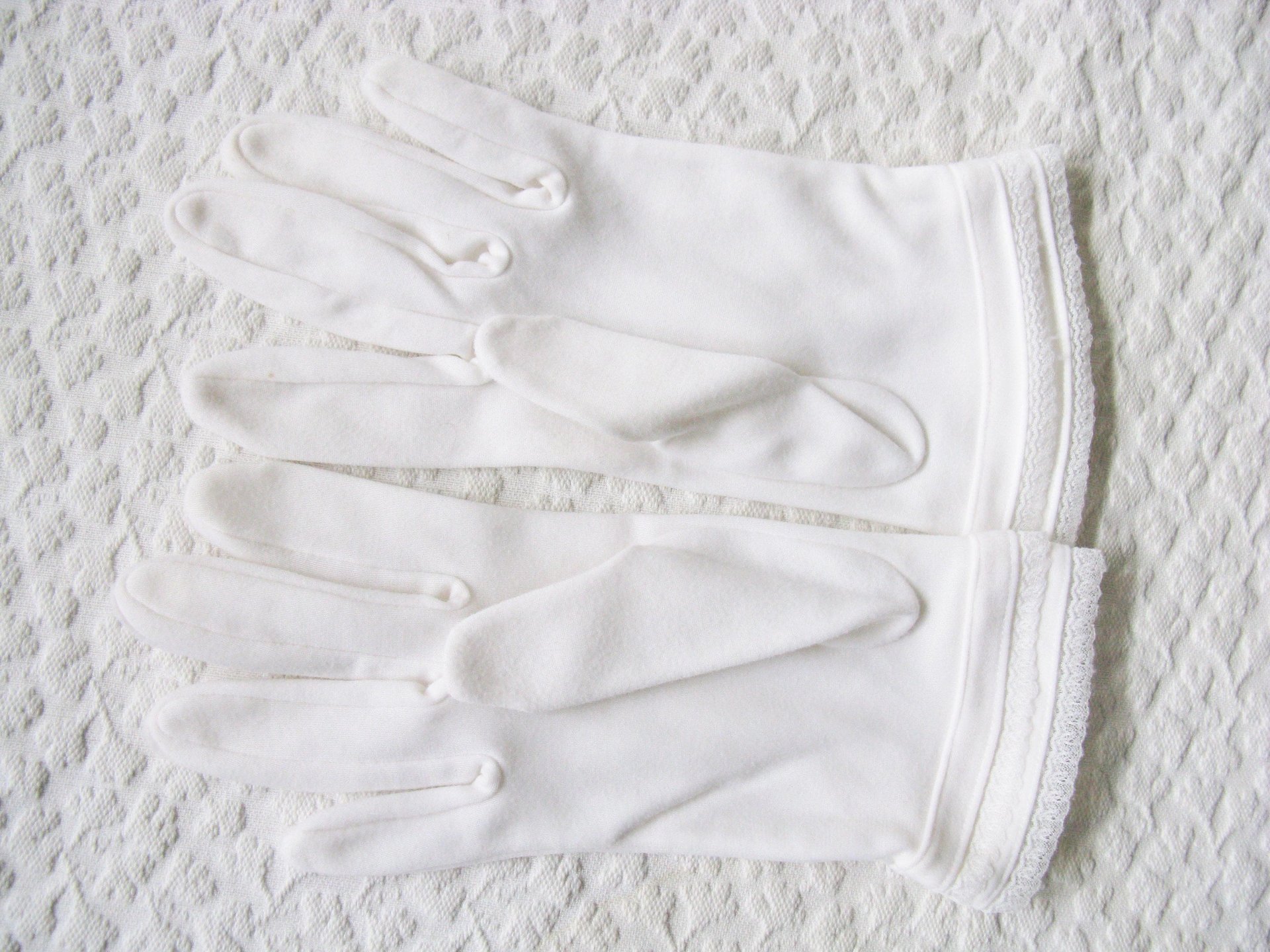 White Vintage Gloves Sz 8 8.5  Wedding Tea Dance Downton Miss Fisher Retro Mid Century Cosplay Free Ship  US When Roses Bloom