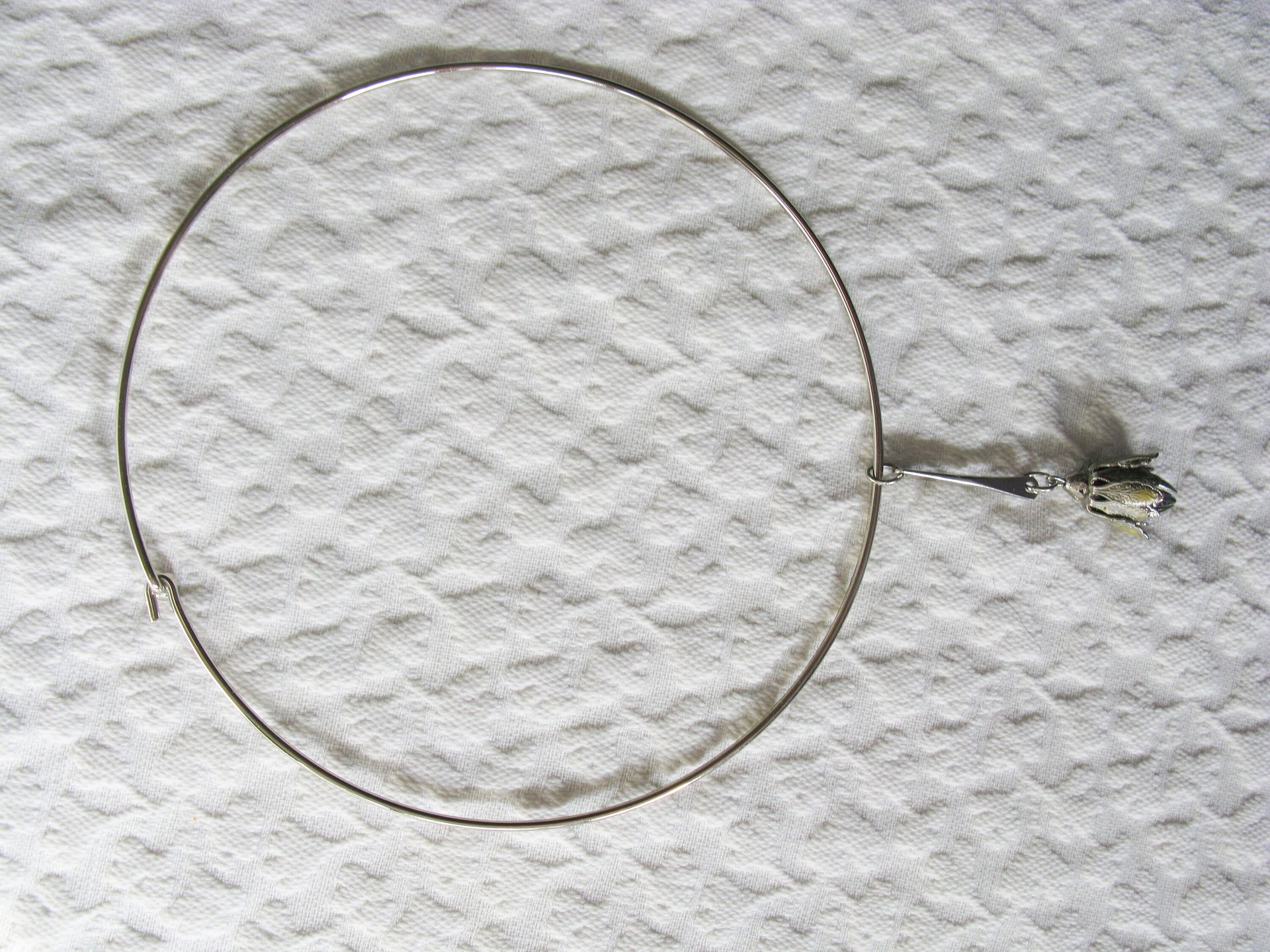 Vintage Silver Choker Pendant 70s Minimalist Style Modernist Floral Statement Necklace Boho Gypsy Retro Elegant Free Ship US WhenRosesBloom