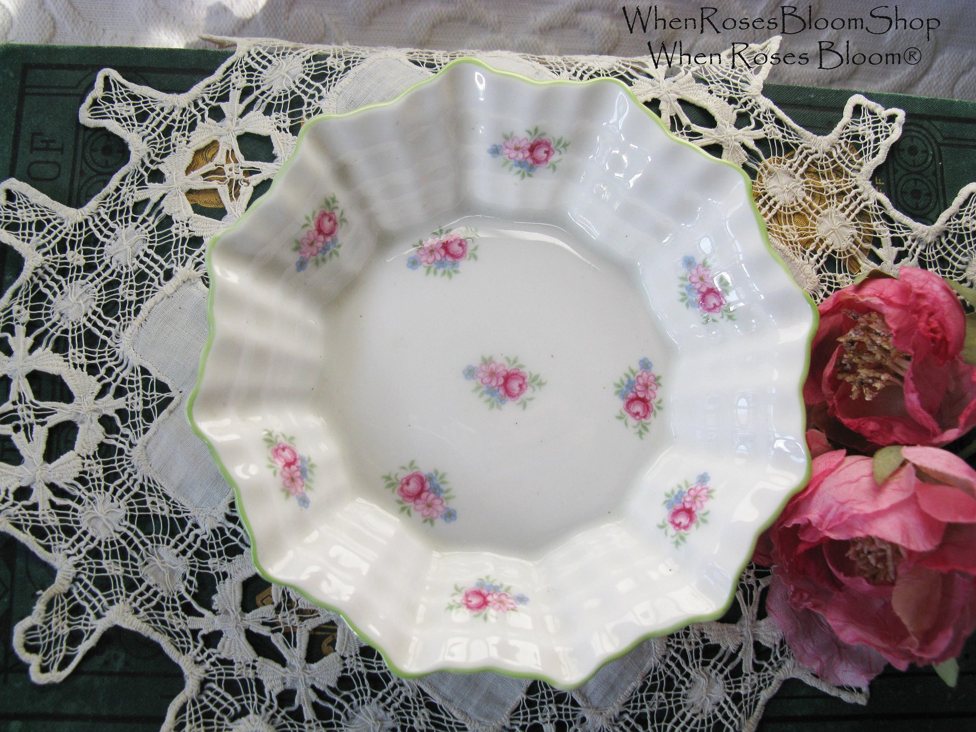 Vintage Shelley Dainty Rosebud  Dish for Nuts Candy English Bone China Retro Tea Party Gift Shabby Chic English Afternoon Tea WhenRosesBloom