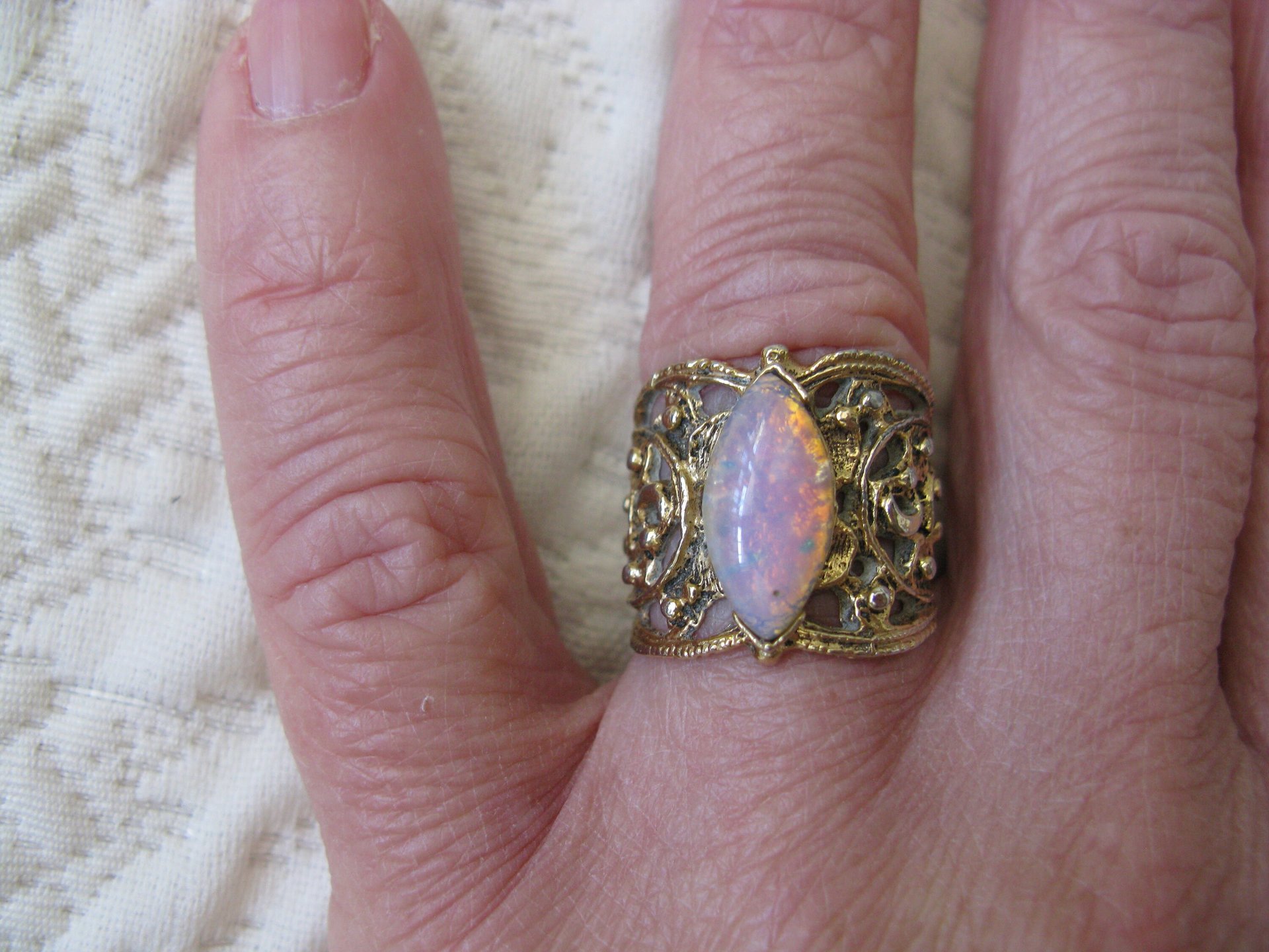Vintage Costume Statement Ring Retro 60 Hollywood Party Style Elegant Wedding Jewelry Faux Opal Moonstone Aurora Borealis WhenRosesBloom