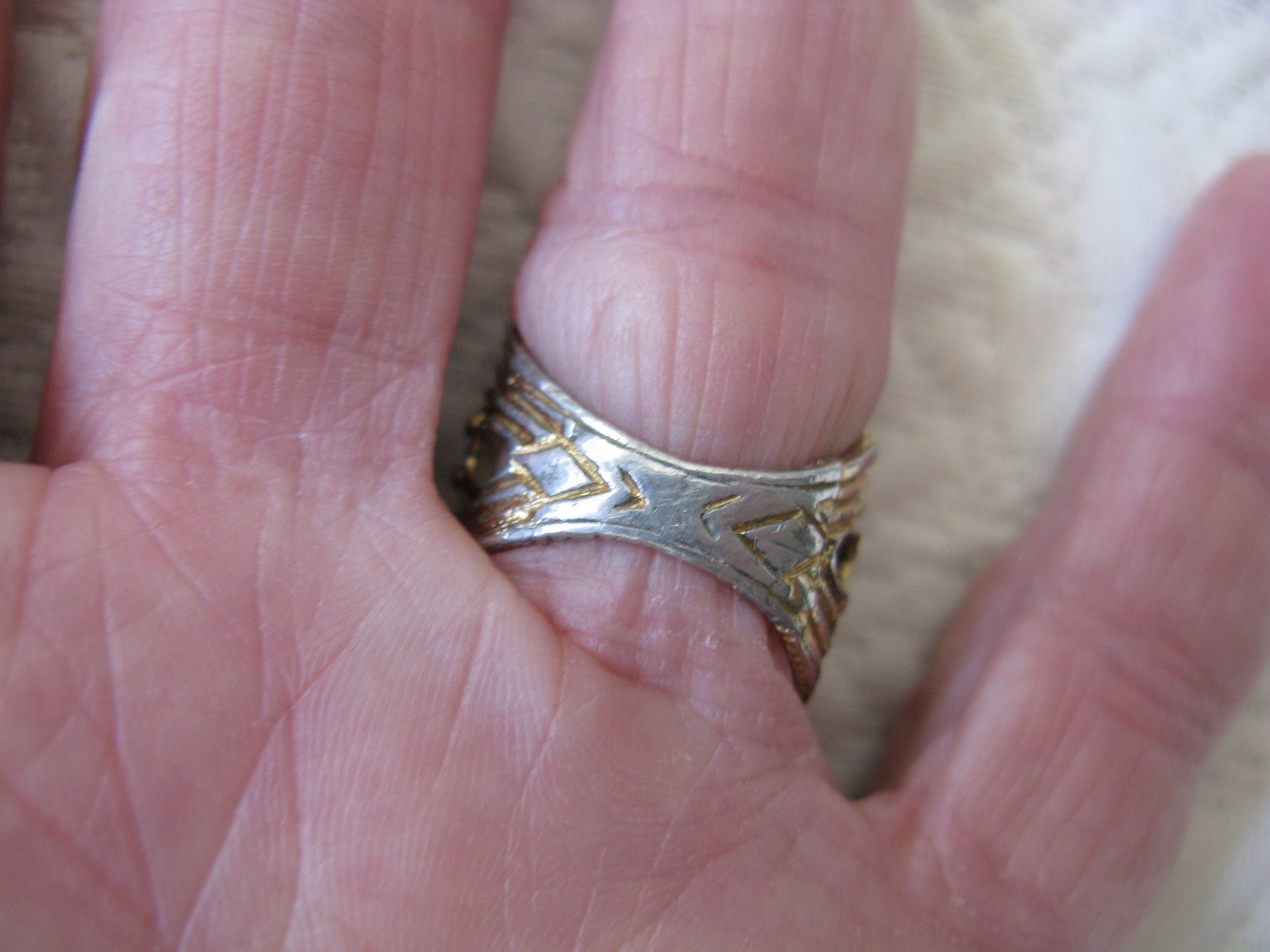Vintage Costume Statement Ring Retro 60 Hollywood Party Style Elegant Wedding Jewelry Faux Opal Moonstone Aurora Borealis WhenRosesBloom