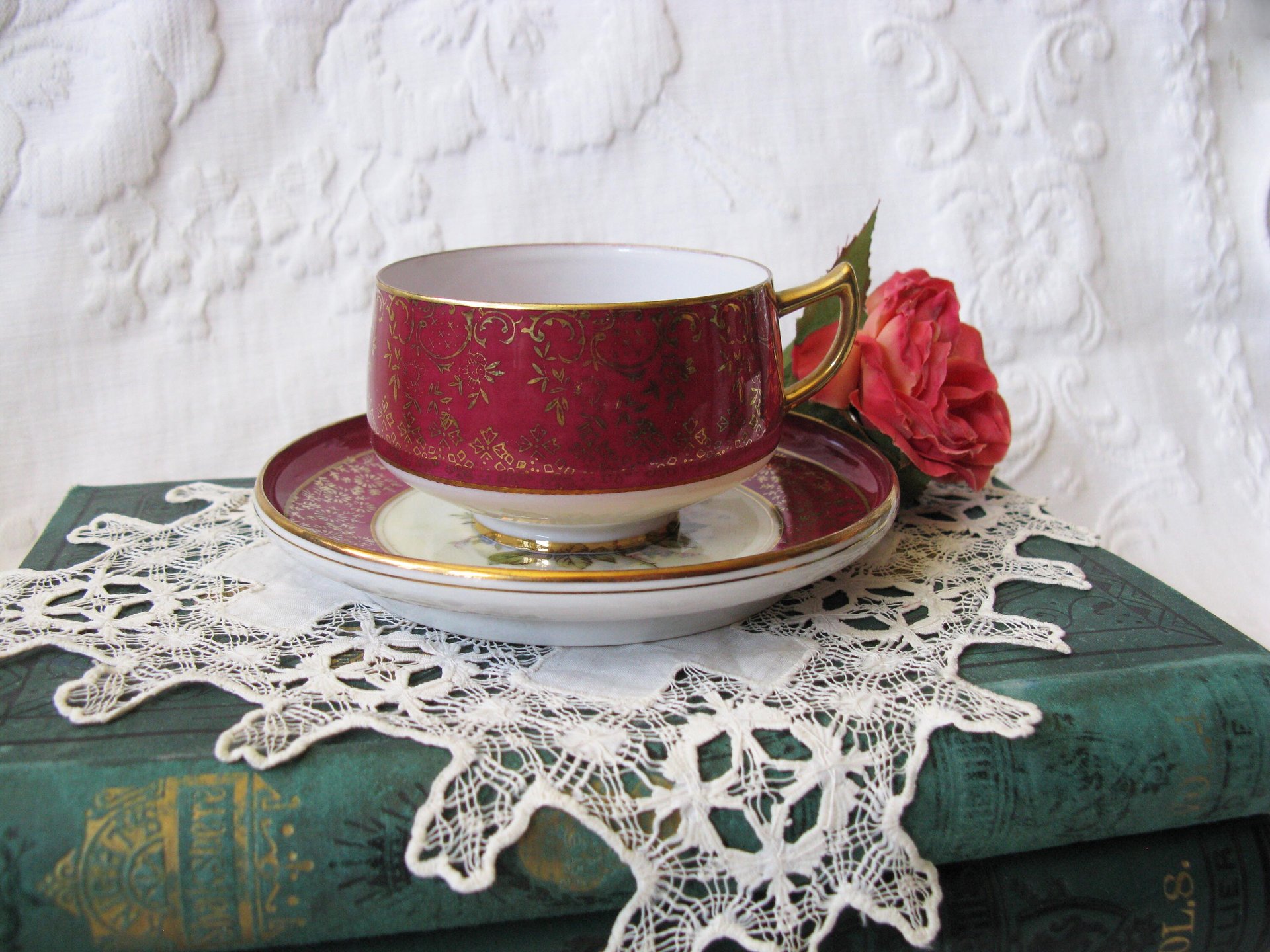 Vintage Tea Cup Pink Roses Made in Japan Saja Mid Century Retro Elegant Tea Gift Victoria Downtown Tea Cottage Shabby Chic WhenRosesBloom