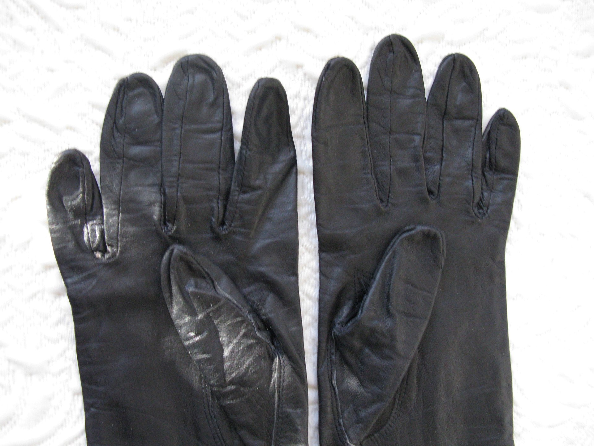 Vintage Gloves Sz 7.5  Black Leather Downton Steampunk Victorian Austen Miss Fisher Cosplay Style Shipping Incl. in USA WhenRosesBloom