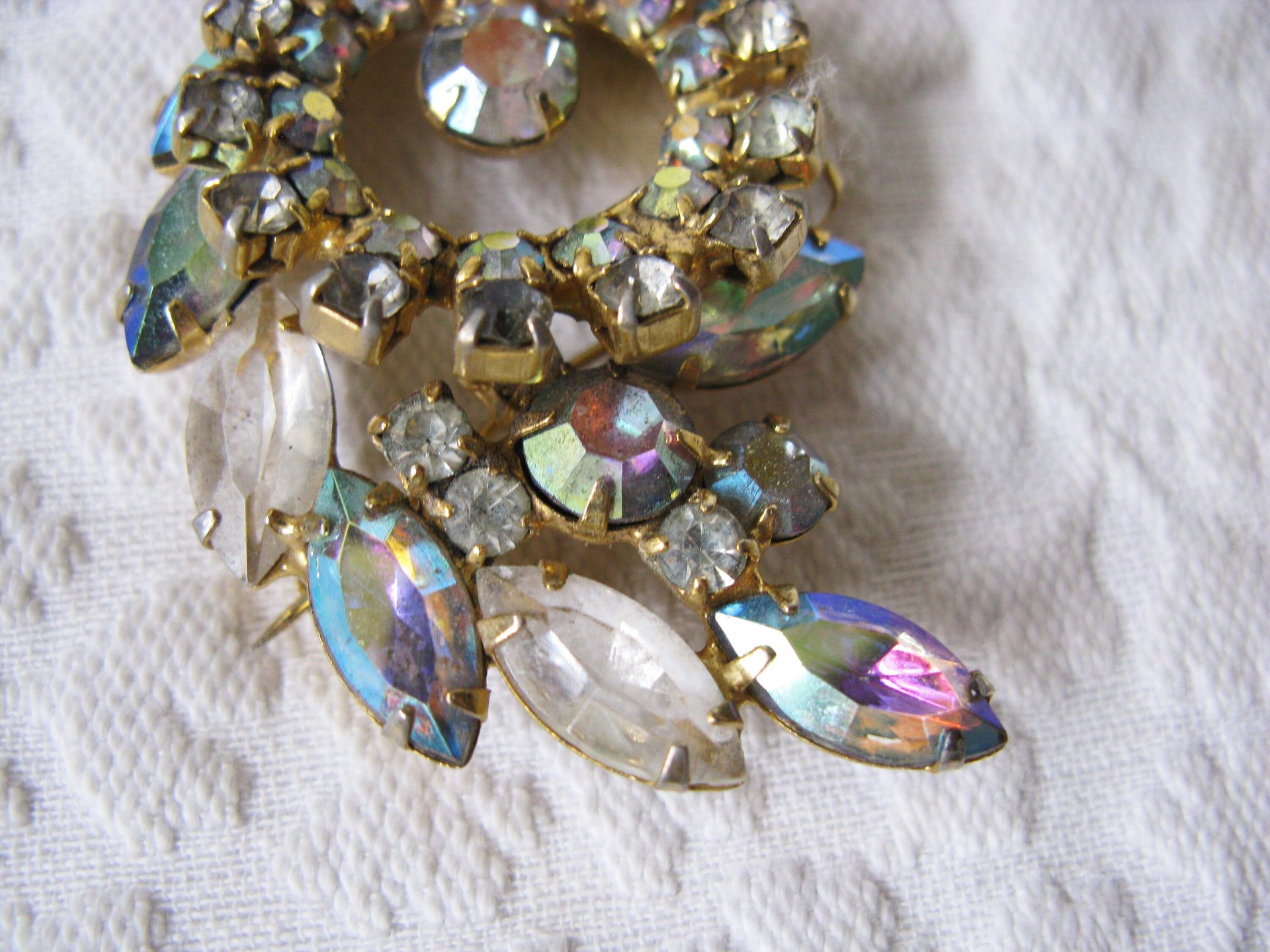 Rhinestone Brooch Vintage Costume Jewelry Aurora Borealis Statement Pin Bridal  Mid Century Retro Style Lapel Dress Pin When Roses Bloom