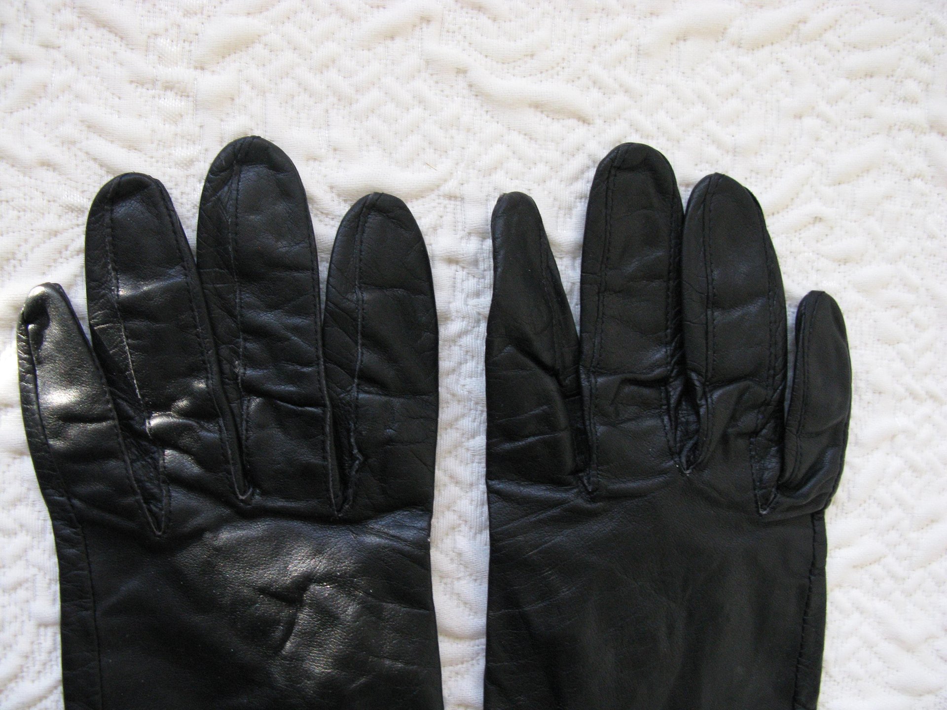 Vintage Gloves Sz 7.5  Black Leather Downton Steampunk Victorian Austen Miss Fisher Cosplay Style Shipping Incl. in USA WhenRosesBloom