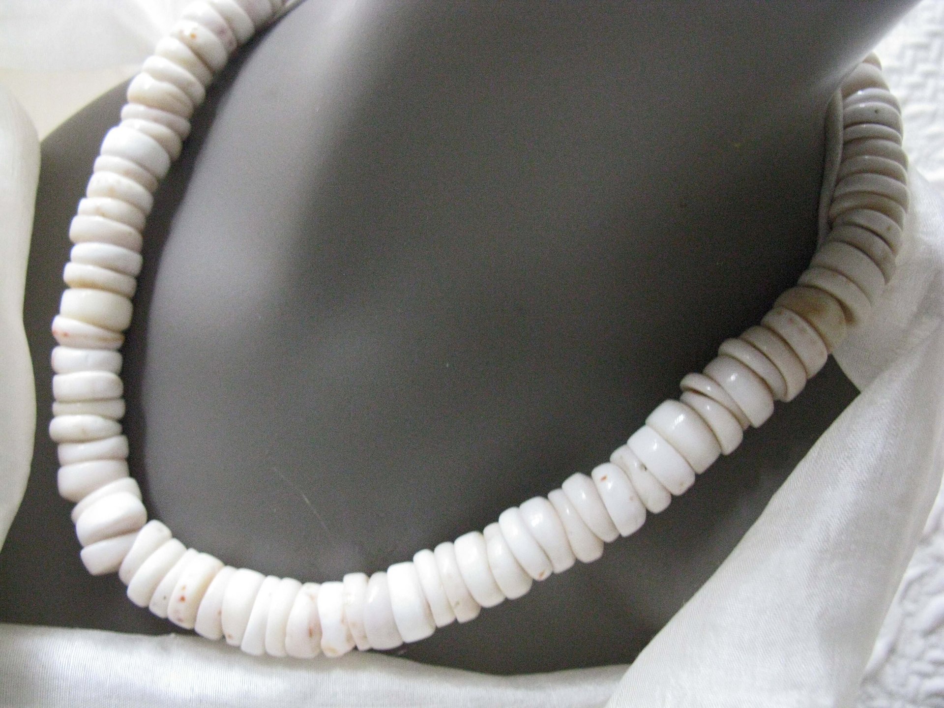 Vintage Puka Shell Choker Statement Necklace Ethnic Boho Minimalist Casual Retro Hawaiian VSCO   Free Spirit Hippie 60s 70s  WhenRosesBloom