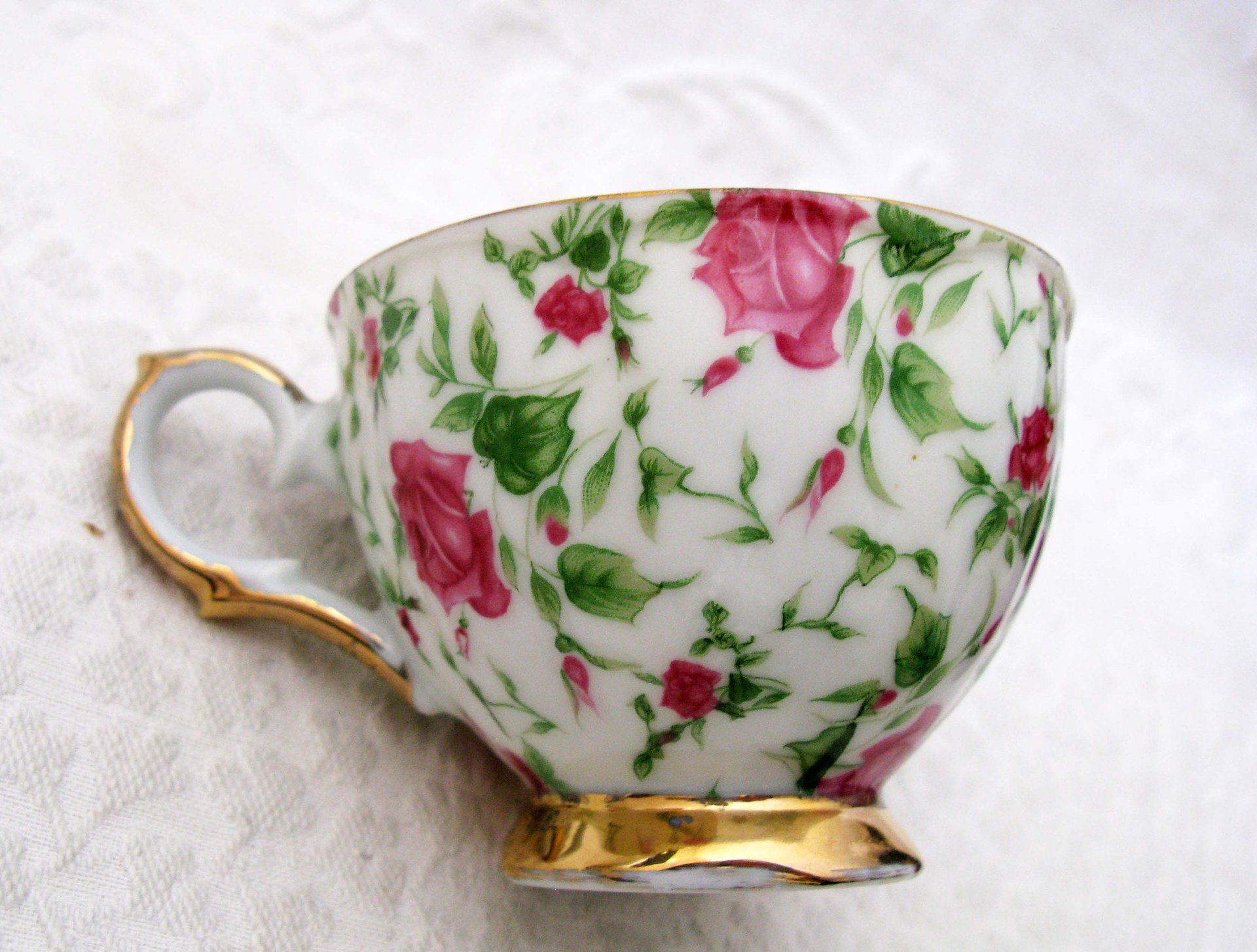 Vintage Rose Chintz Tea Cup Made Japan Mid Century Retro Elegant Tea Gift Victoria Downtown Tea Cottage Shabby Chic WhenRosesBloom