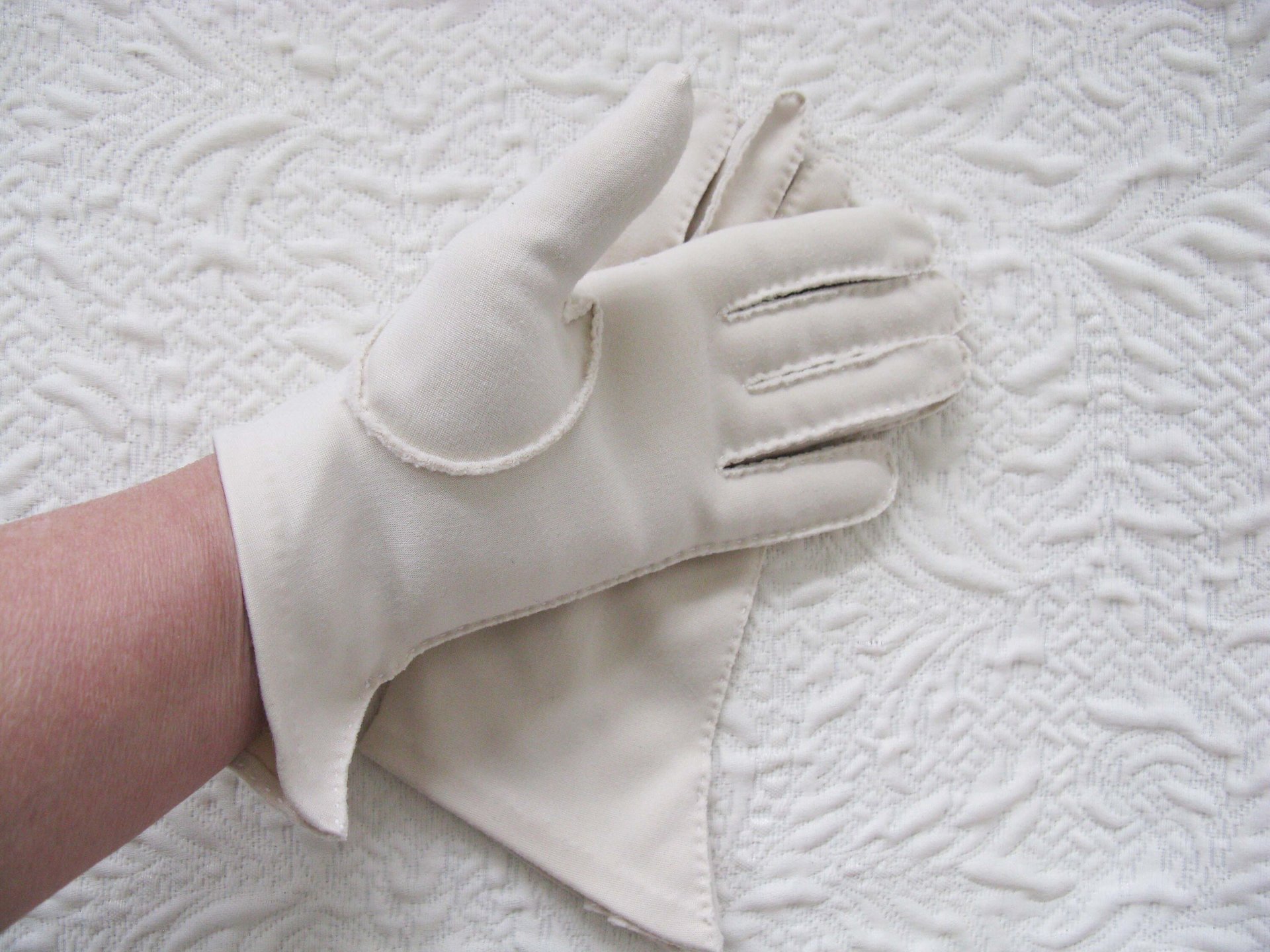 Gloves Beige Fabric short Vegan Retro Vintage Tea Party Elegant Cosplay Downton Miss Fisher Mid Century Style Free Ship US When Roses Bloom