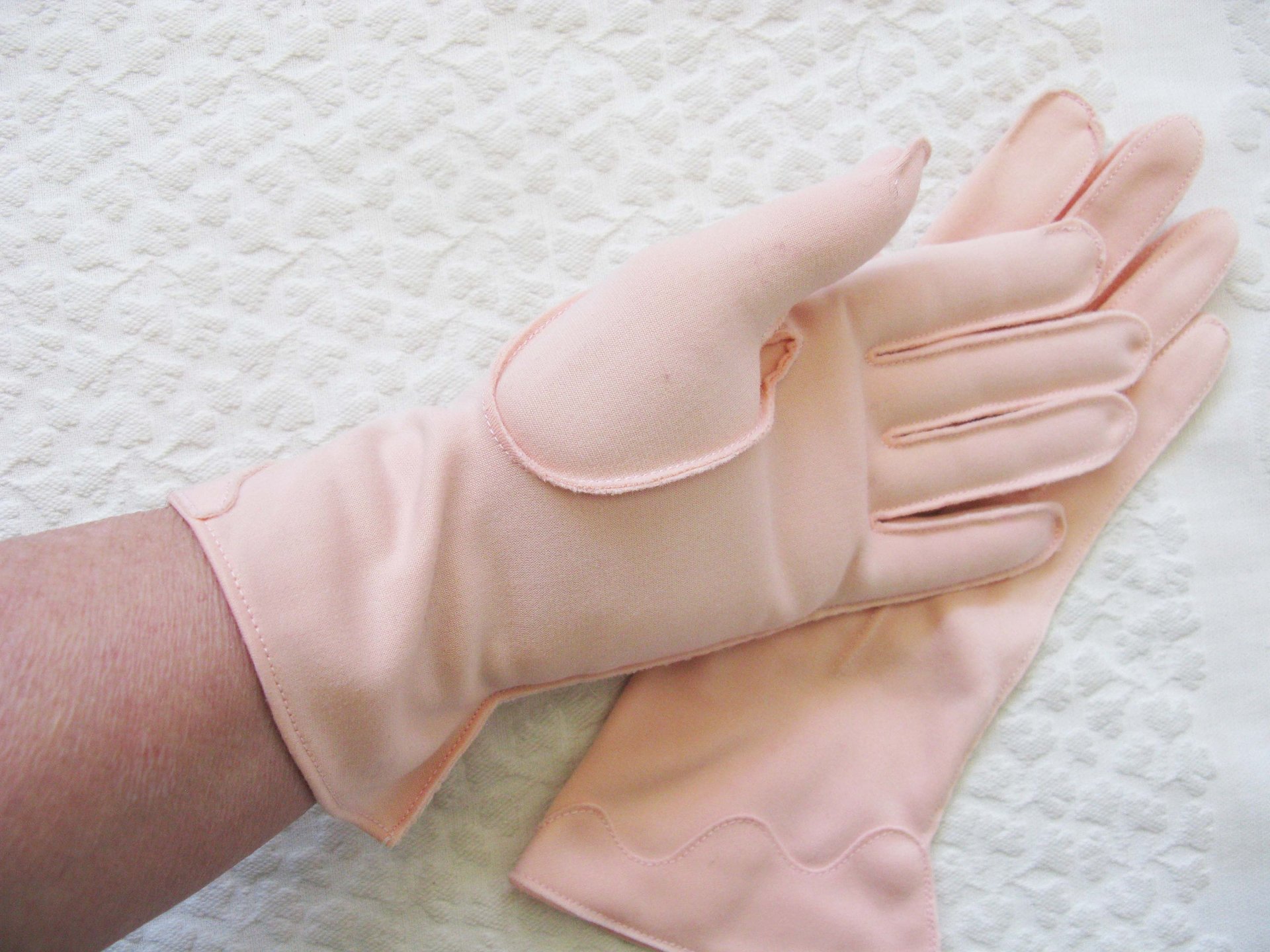 Vintage Pink Gloves tailored Wedding Tea Party Retro Mid Century Bridal Downton Retro Cosplay Free Ship  US When Roses Bloom