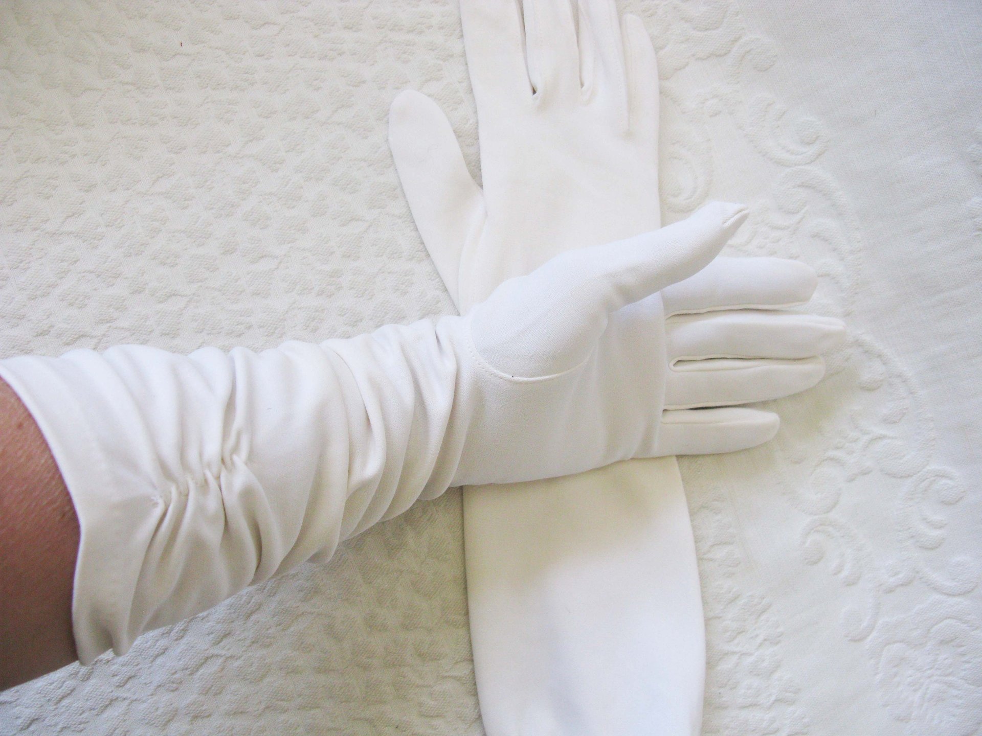 Vintage White Gloves Wedding Tea Retro Mid Century Bride Bridesmaid Downton Titanic Austen Cosplay  Free Ship  US When Roses Bloom