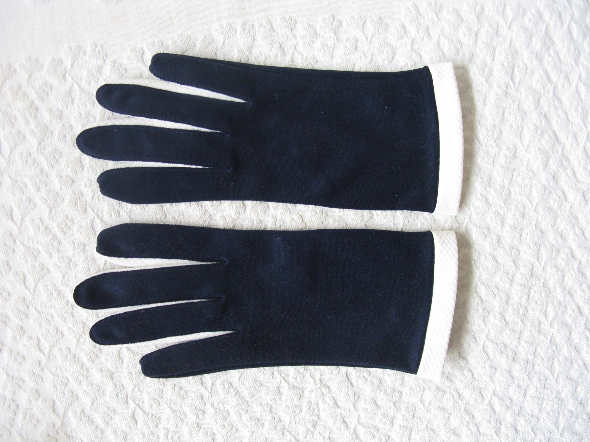 Vintage Gloves Blue White Sz 7 NOS Retro Mid Century Dance Tea Party 60s  Audrey Hepburn Miss Fisher Cosplay Free Ship  US When Roses Bloom