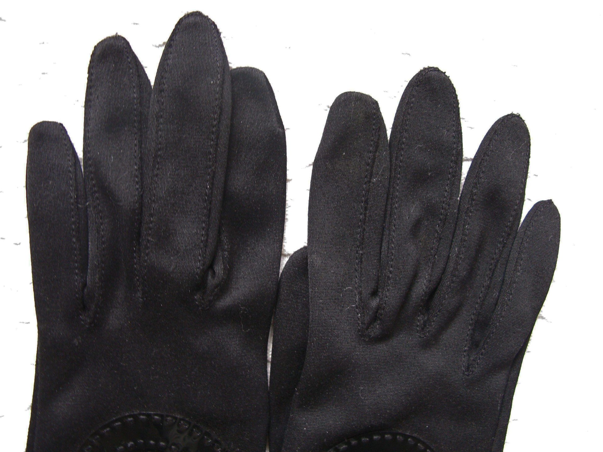 Vintage Black Gloves Sz 6 6.5 Driving Gloves Mid Century Retro 60's Audrey Hepburn Hollywood Glamour Steampunk  Free Ship US WhenRosesBloom