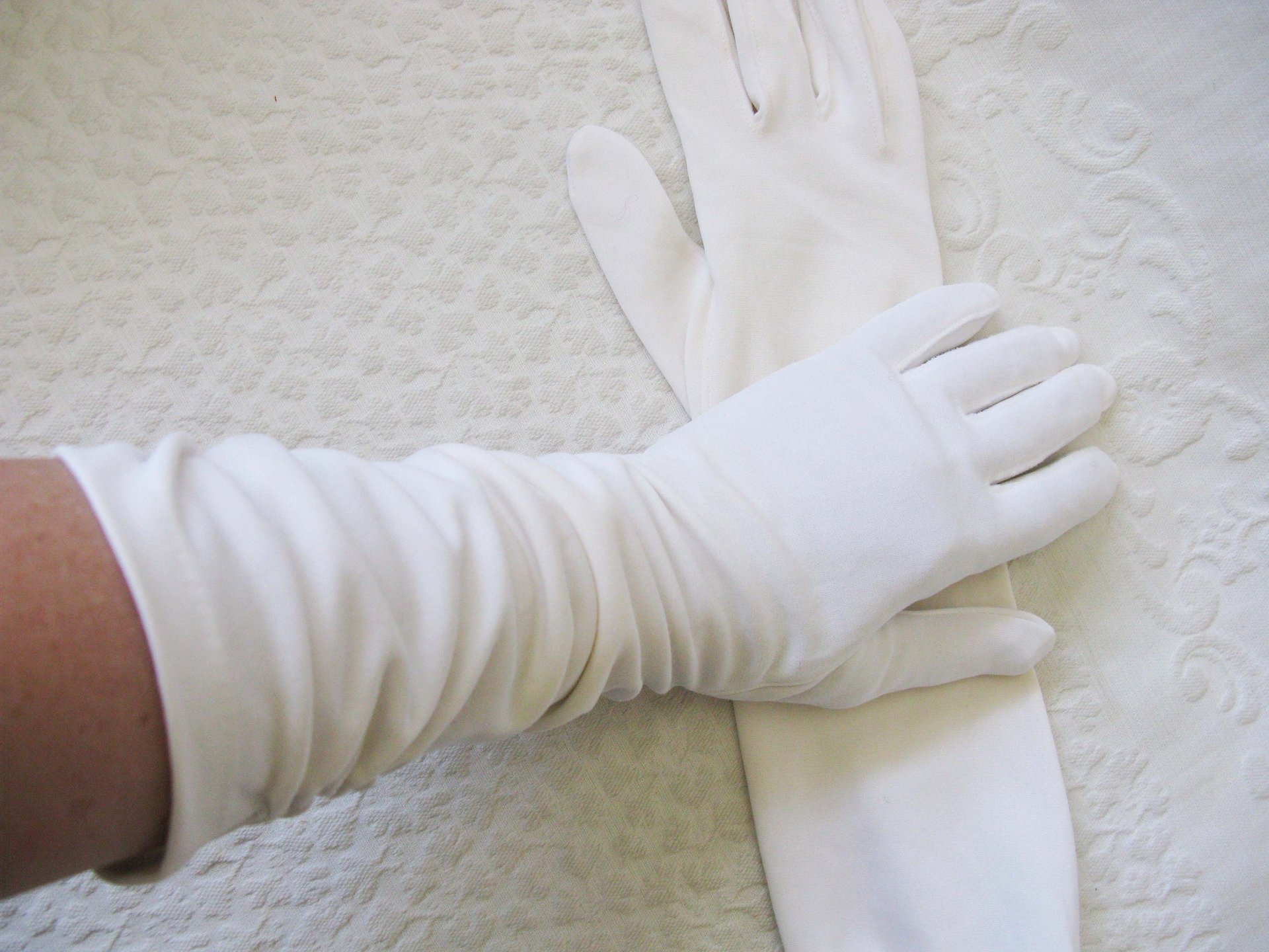 Vintage White Gloves Wedding Tea Retro Mid Century Bride Bridesmaid Downton Titanic Austen Cosplay  Free Ship  US When Roses Bloom