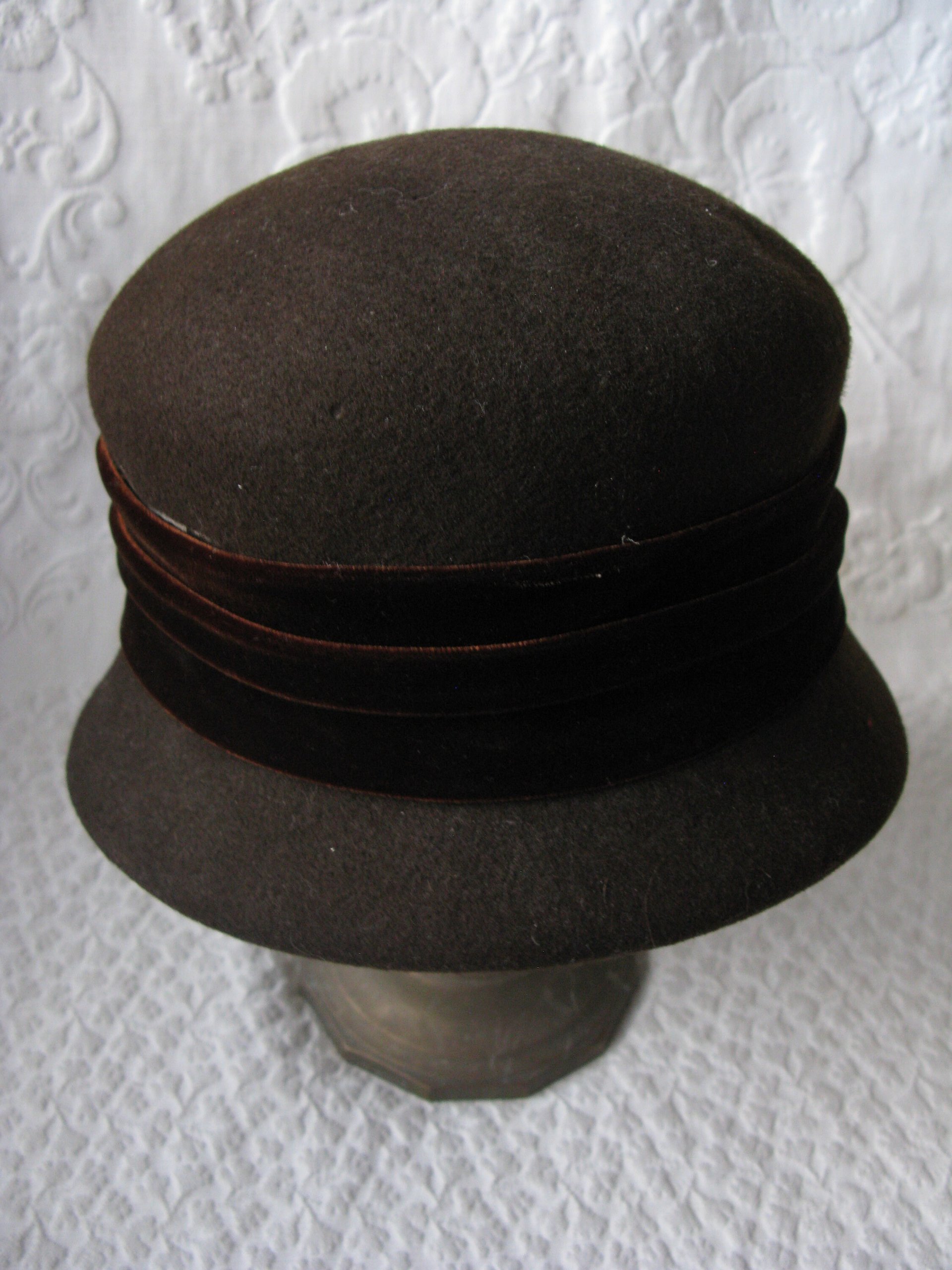 Vintage Hat Brown Cloche Tea Wedding Garden Party Retro Tailored Elegance Downton Miss Phryne Fisher Gatsby Cosplay Style  WhenRosesBloom