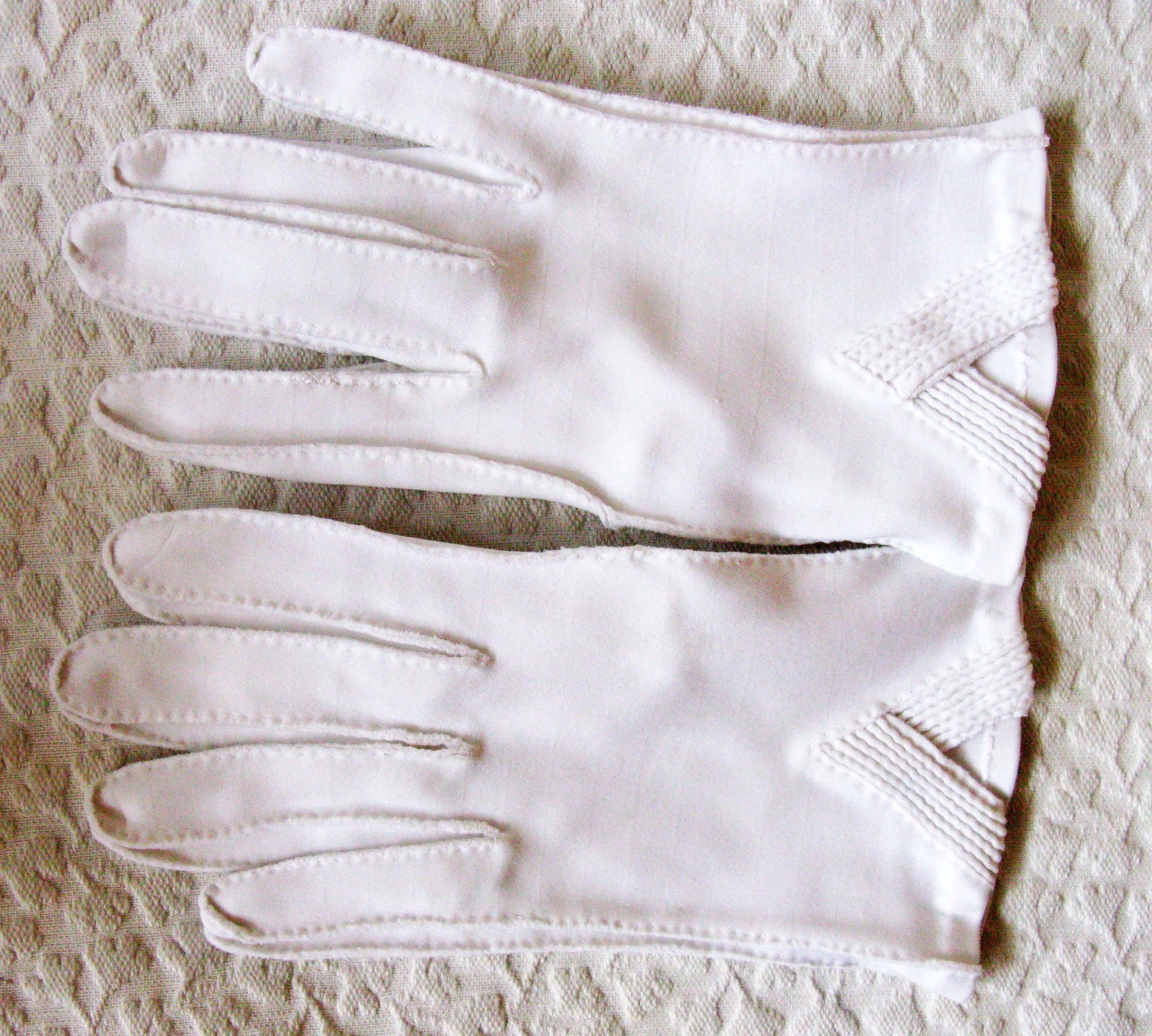 Gloves White Short Retro Vintage Tea Party Elegant Cosplay Downton Miss Fisher Mid Century Style Free Ship US When Roses Bloom