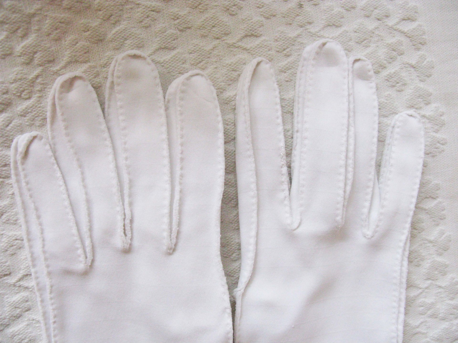 Gloves White Short Retro Vintage Tea Party Elegant Cosplay Downton Miss Fisher Mid Century Style Free Ship US When Roses Bloom