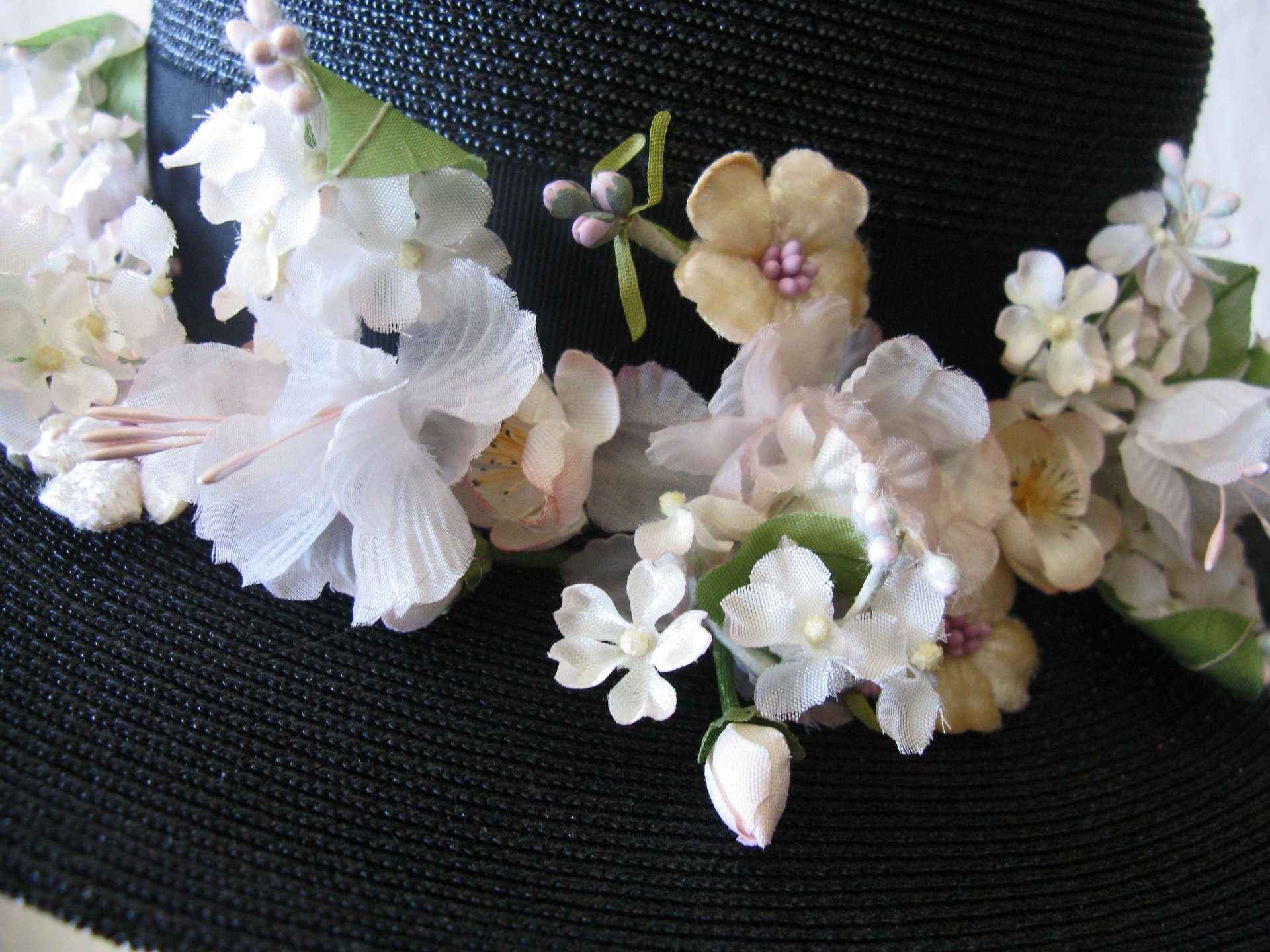 Vintage Black Straw Hat Classic  Flowers Garden Tea Party Hat Summer Straw Hat with Flowers Elegant Cosplay WhenRosesBloom