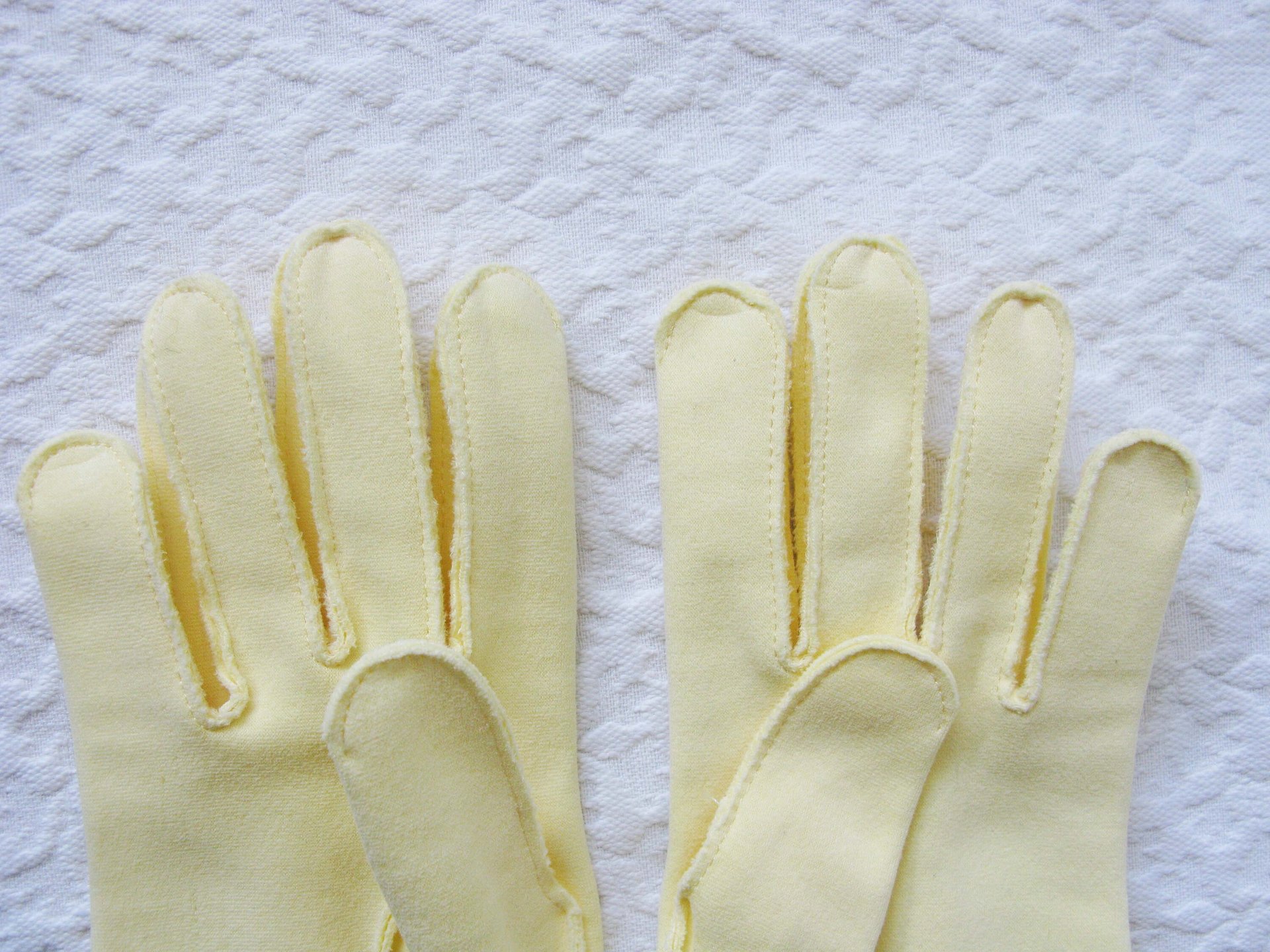 Yellow Gloves tailored Fabric Sz 6.5 Vintage Wedding Tea Party Retro Mid Century Bridal Downton Retro Cosplay Free Ship  US When Roses Bloom