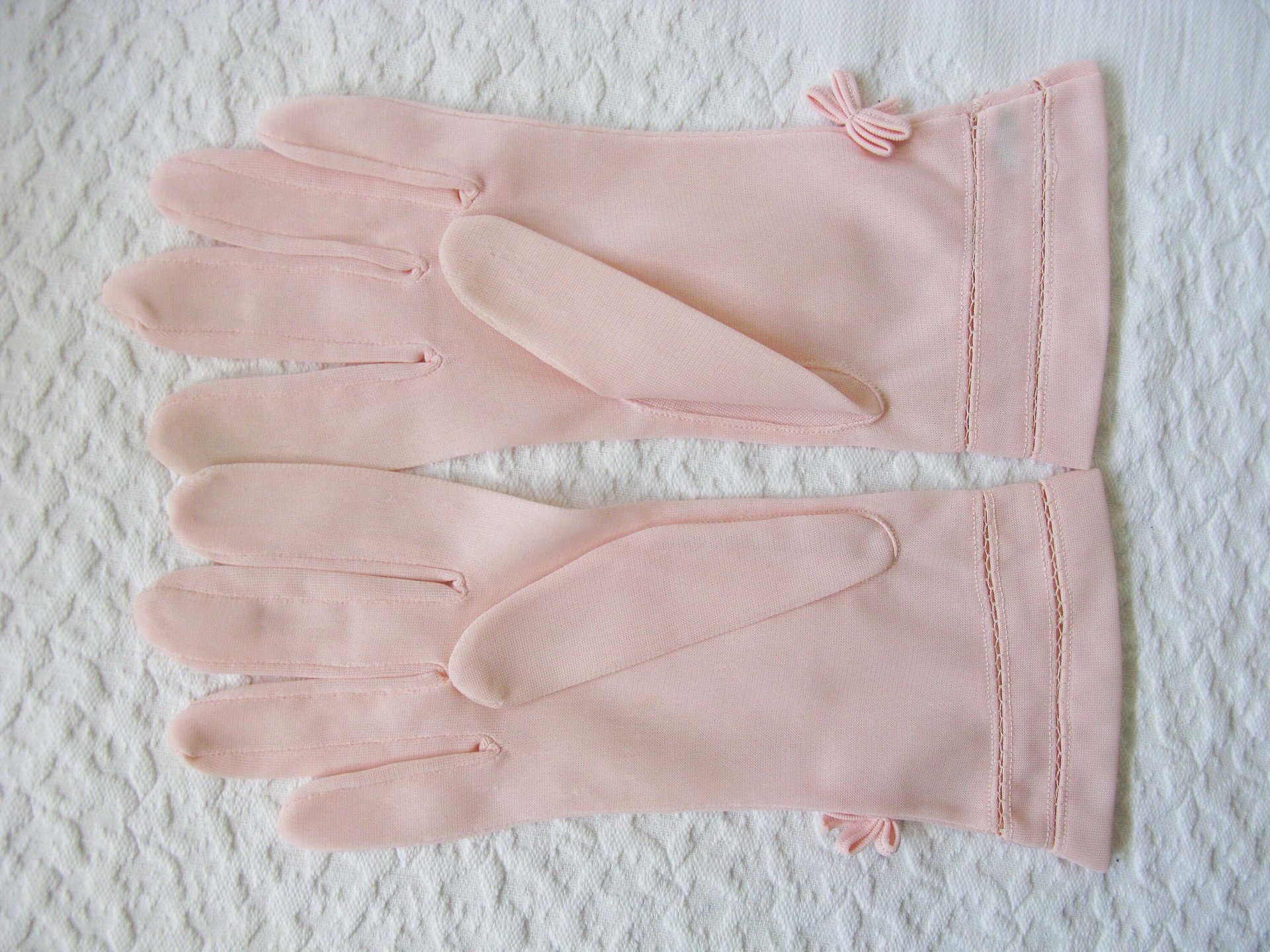 Vintage Pink Gloves Size 6.5 Wedding Tea Party Lunch Date Retro Mid Century Bridal Downton Retro Cosplay Free Ship  US When Roses Bloom
