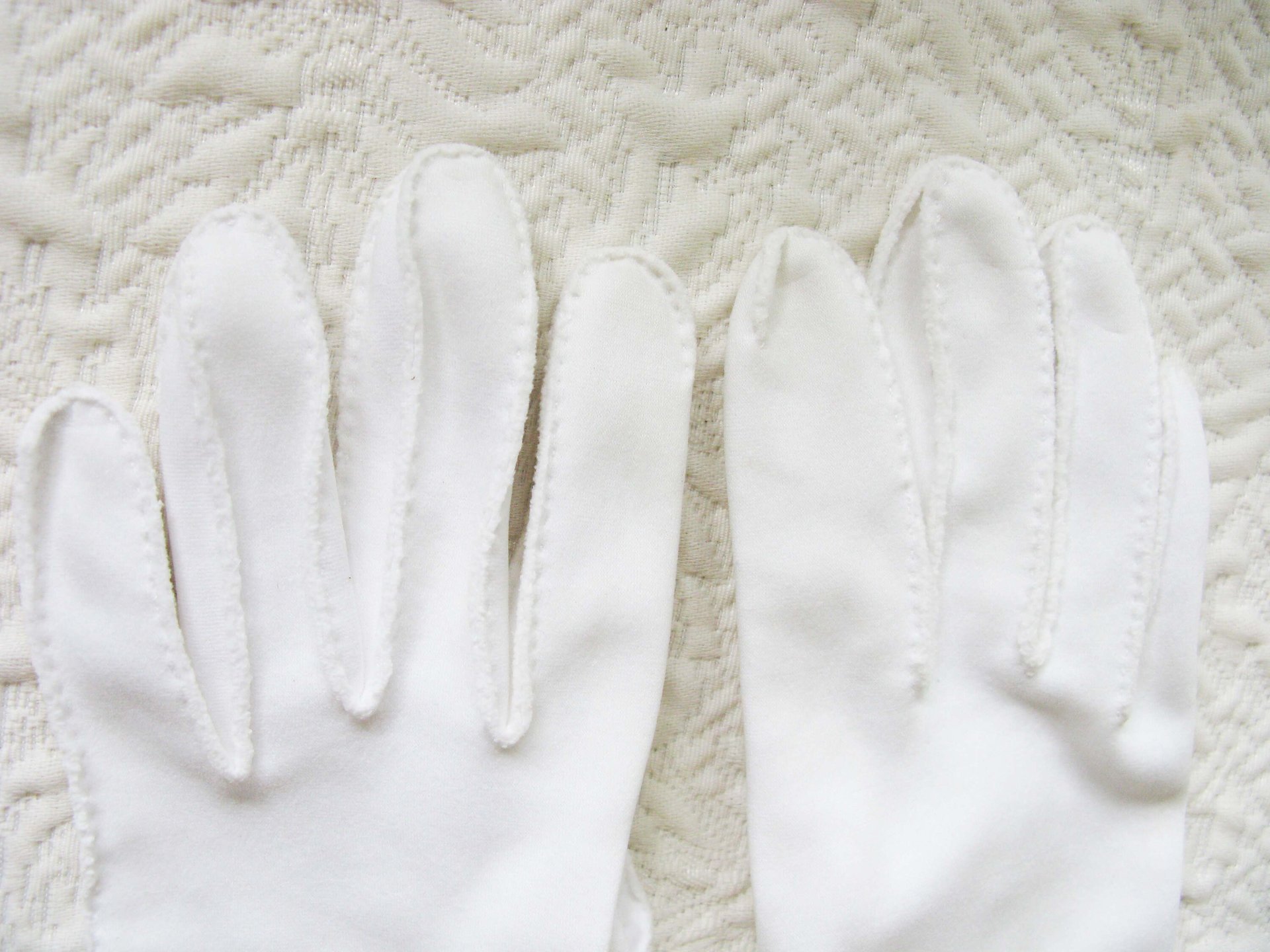 Gloves White Short Retro Vintage Tea Party Elegant Cosplay Downton Miss Fisher Mid Century Style Free Ship US When Roses Bloom